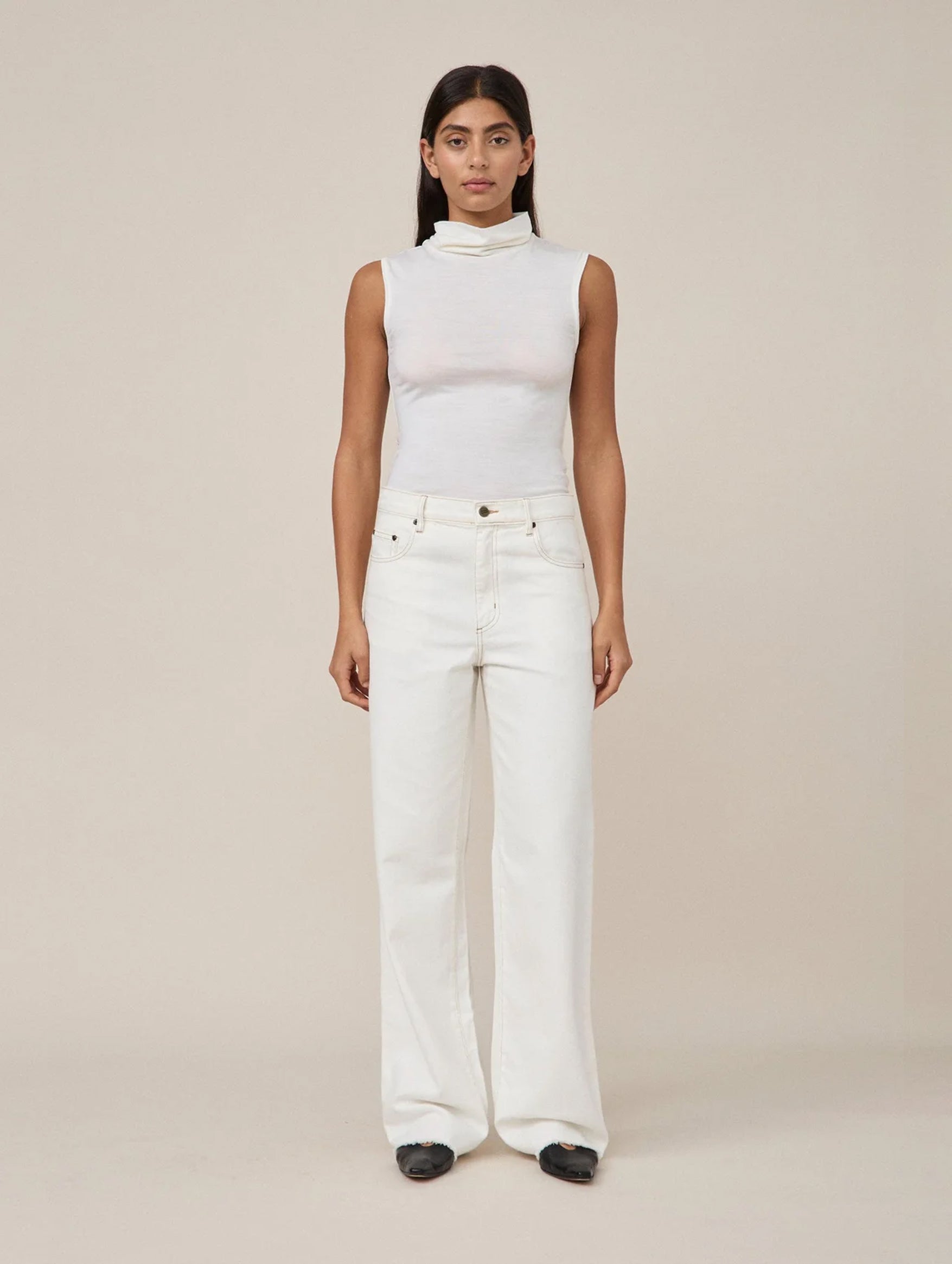 01 Turtleneck Singlet in Ivory