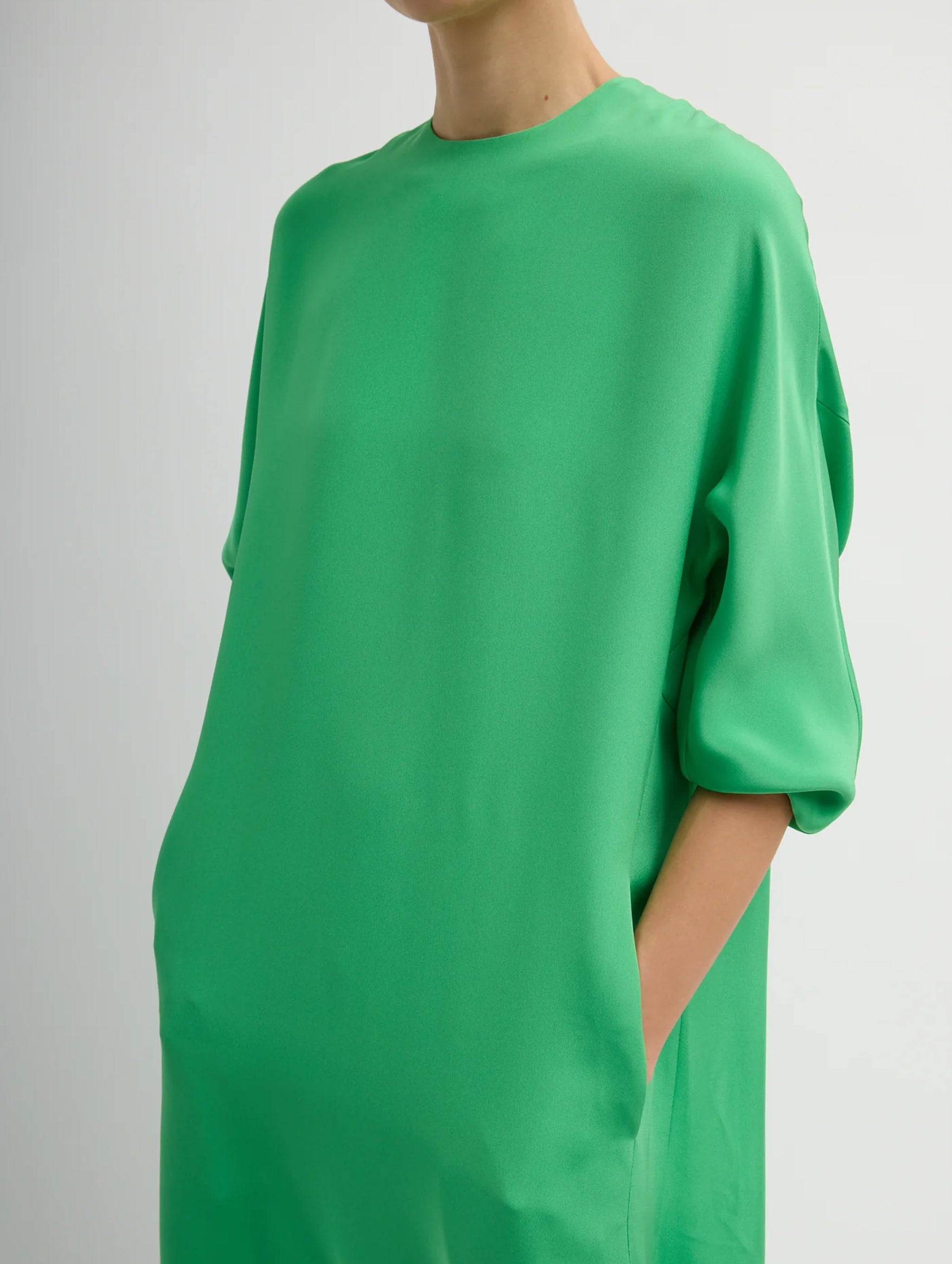 4 Ply Silk Long Sleeve Cocoon Dress in Green