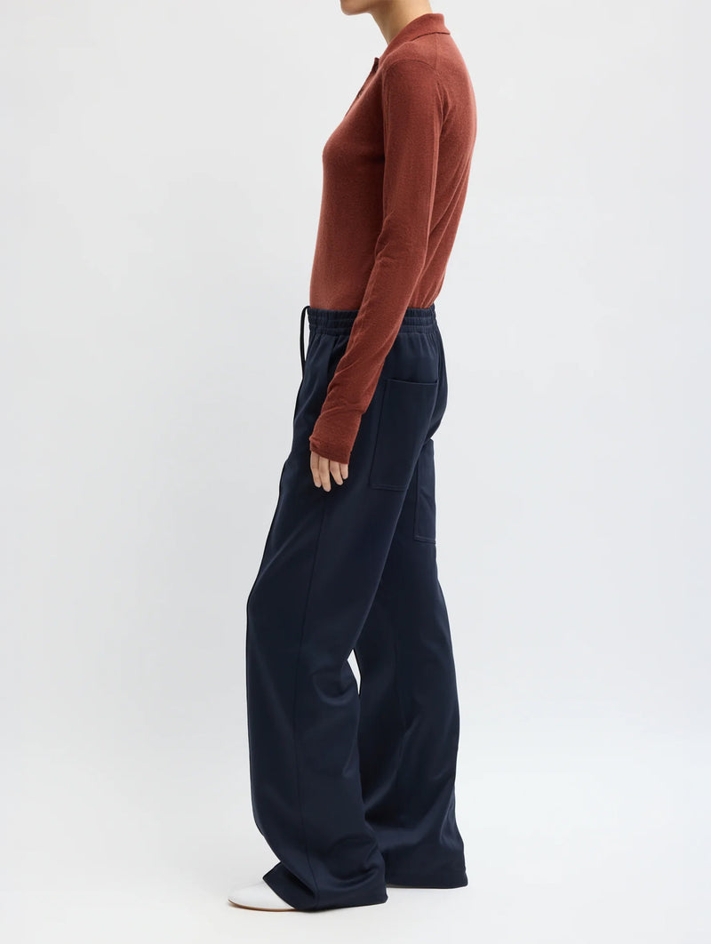 Active Knit Scottie Jogger in Navy