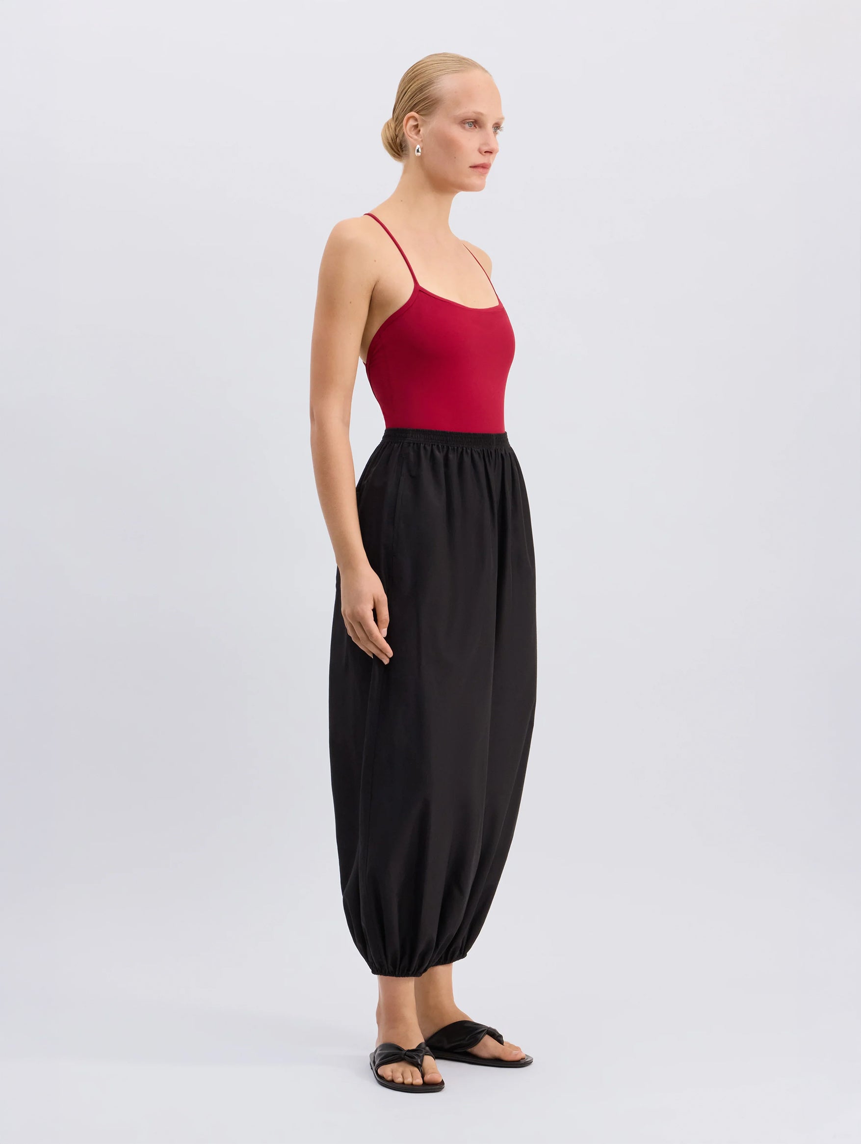 Almaya Balloon Pant in Black