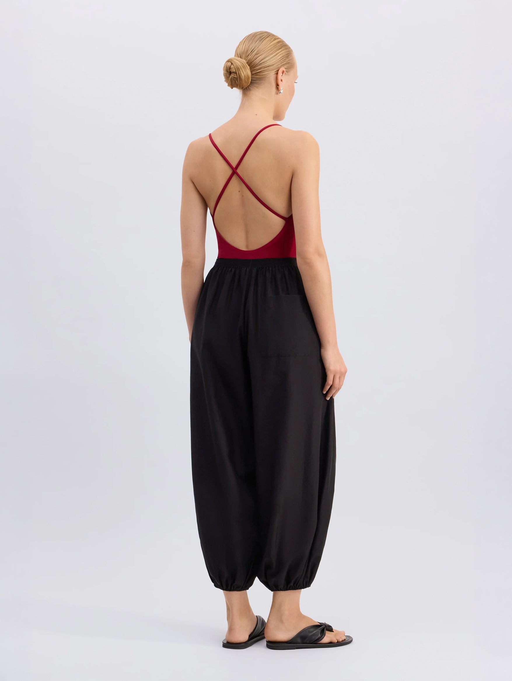 Almaya Balloon Pant in Black