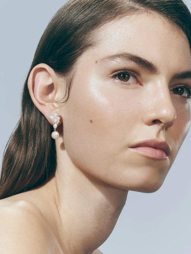 Amis Fleur Single Pearl Earring