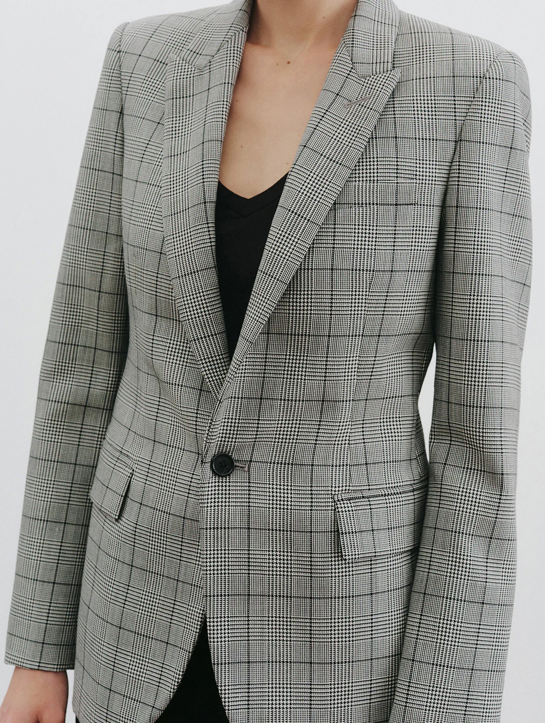 Anabel Wool Tailored Blazer in Black Plaid