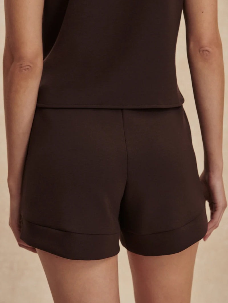 Atrium High Rise Short 4.5 in Coffee Bean