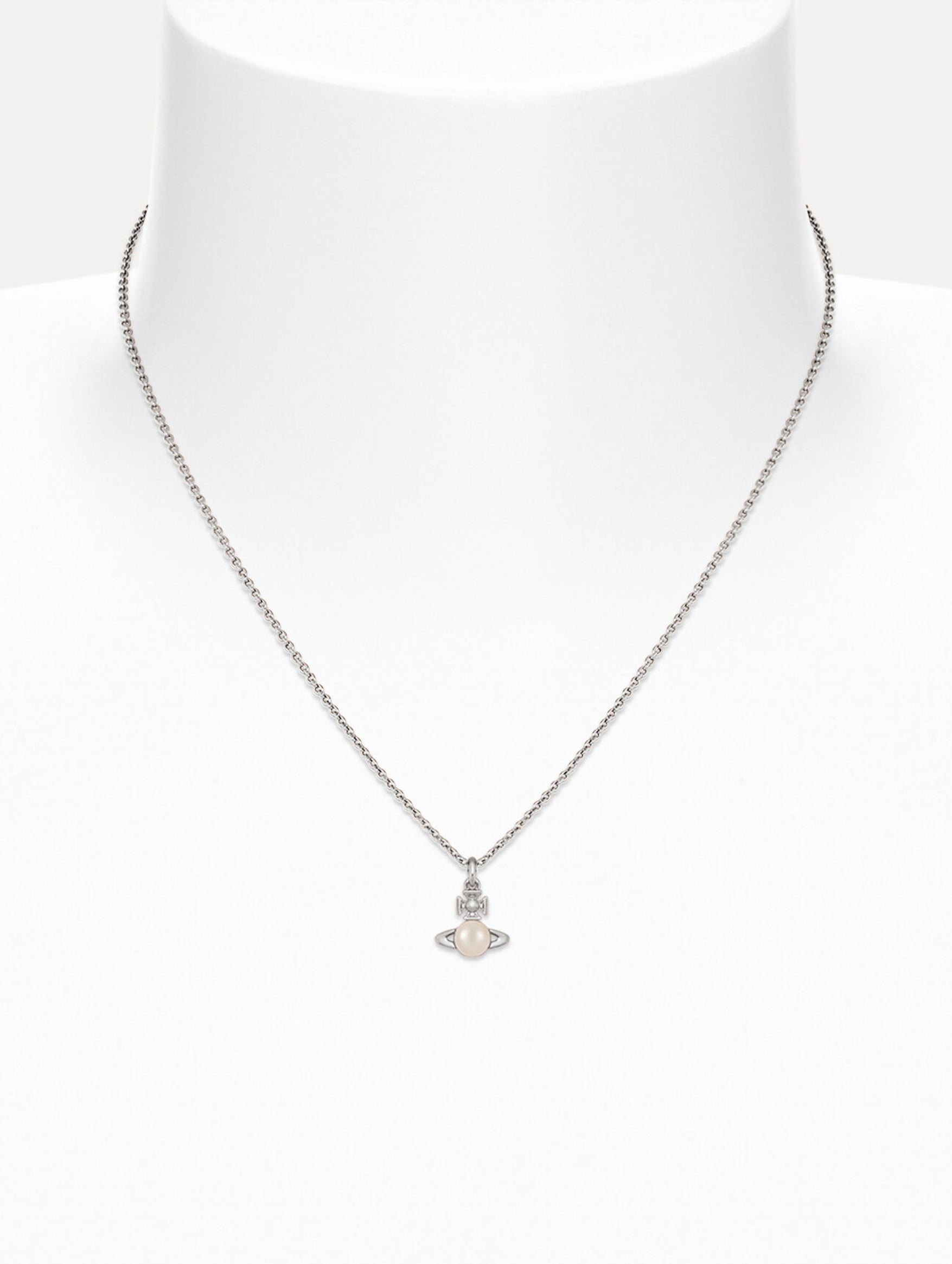 Balbina Pendant in Platinum & Cream Pearl