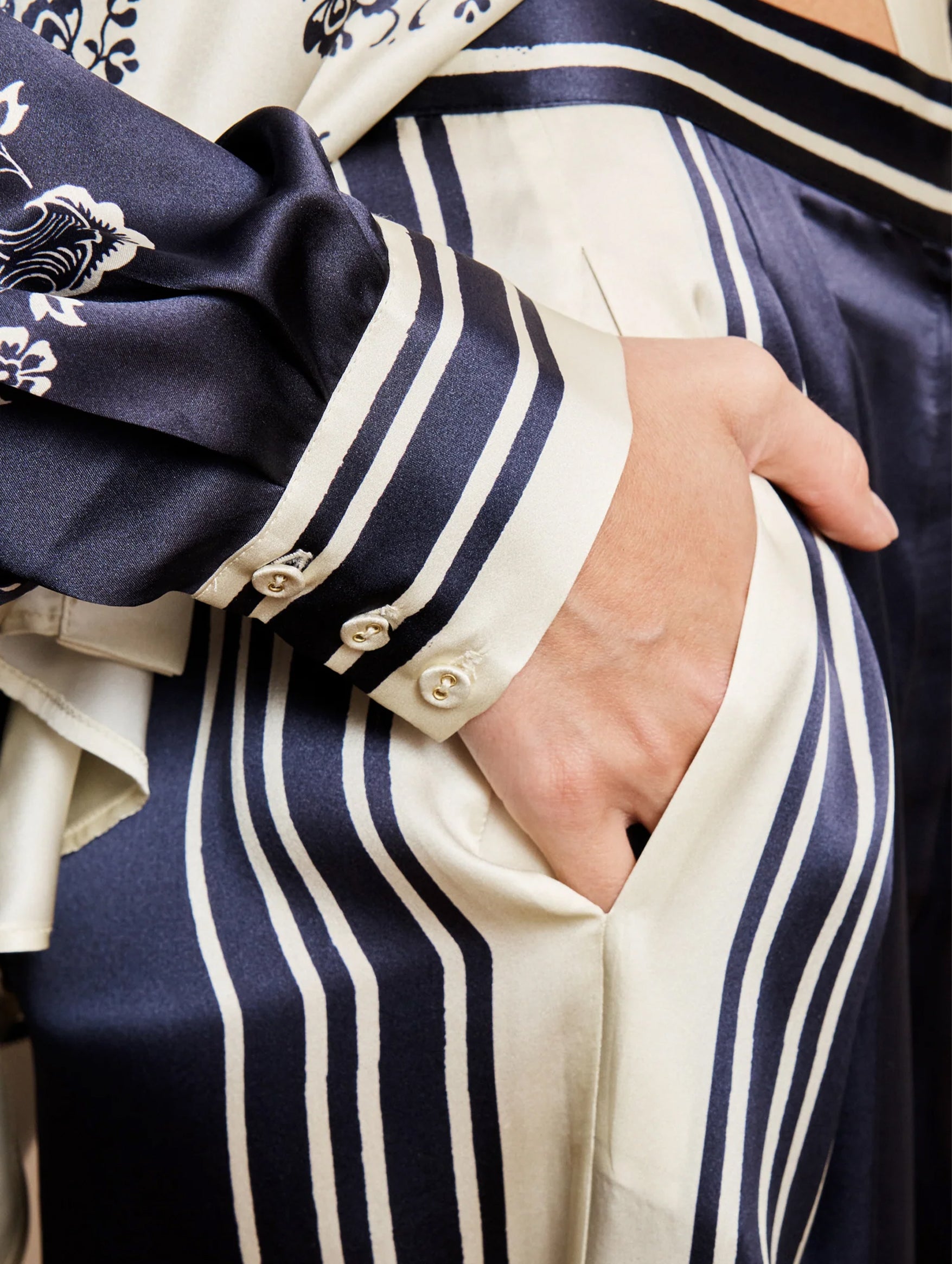 Banderra Silk Pant in Ink