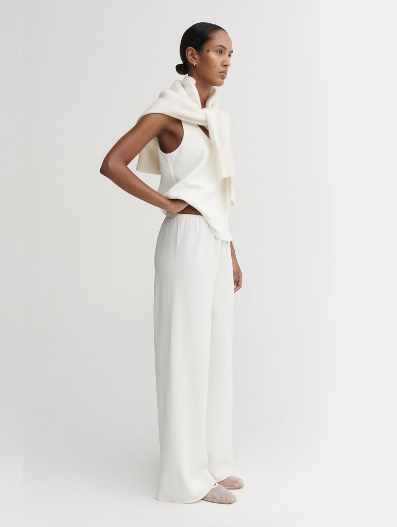 Bea Crepe Pants in Cream