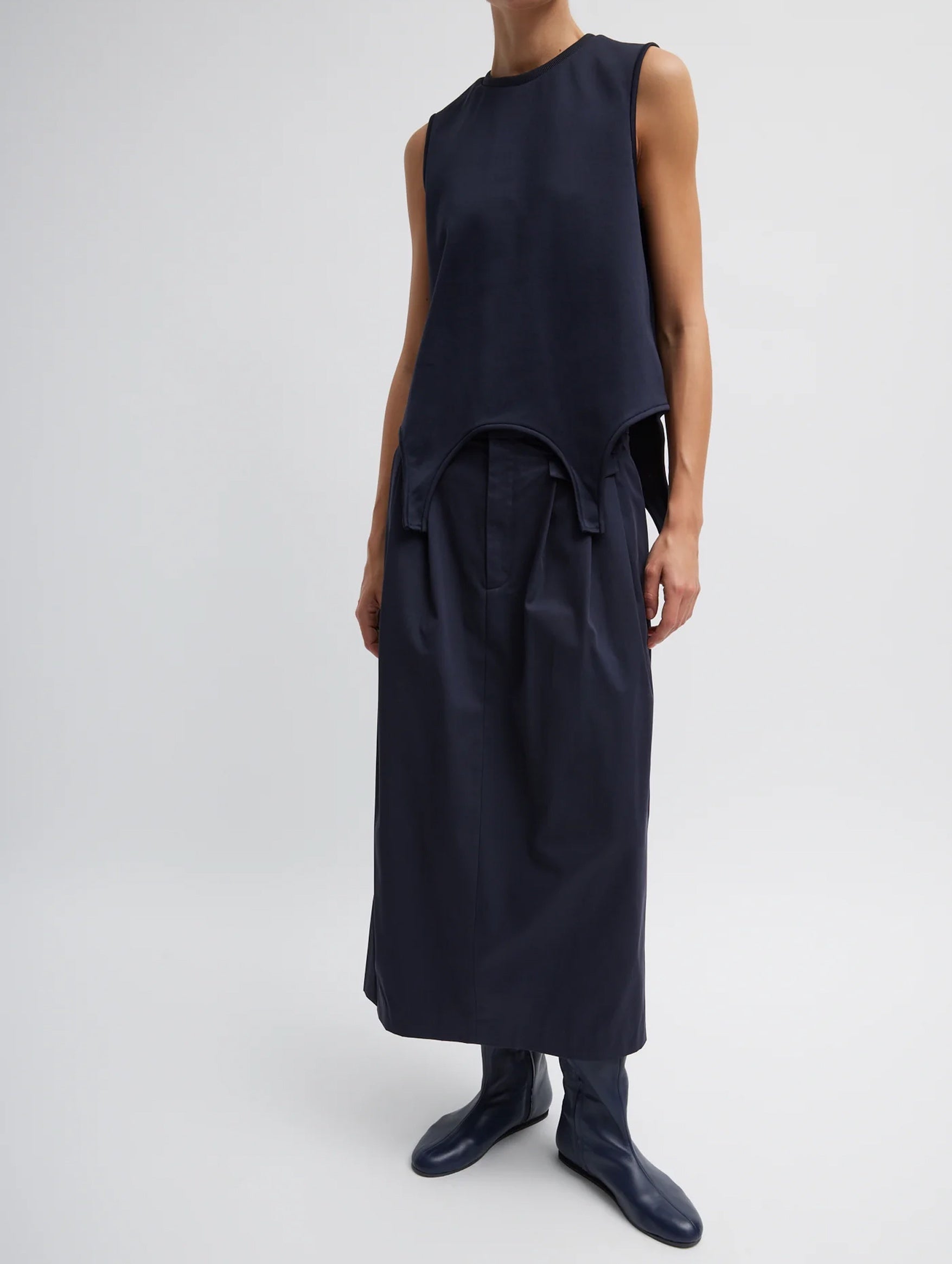 Bio Twill Triple Pleat Skirt in Dark Navy