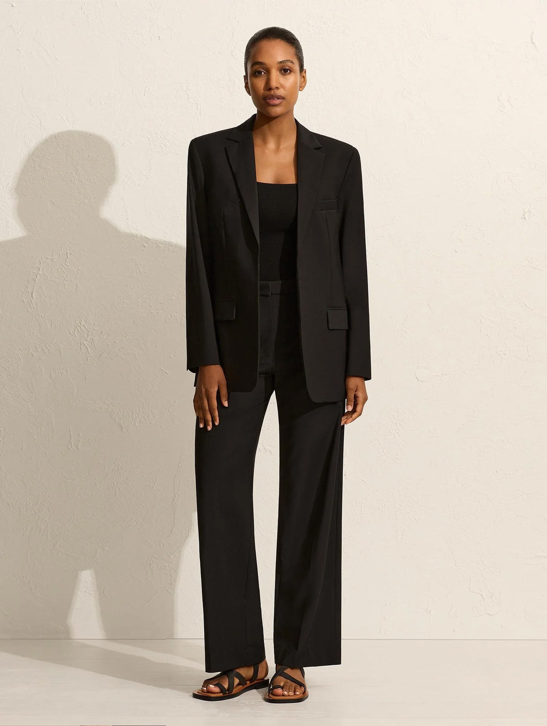 Relaxed Tailored Blazer in Black