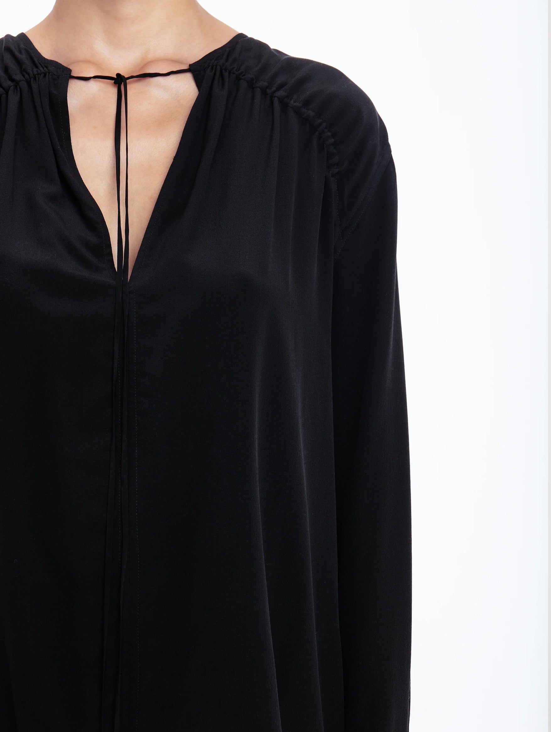 Gather Detail Tie Blouse in Black