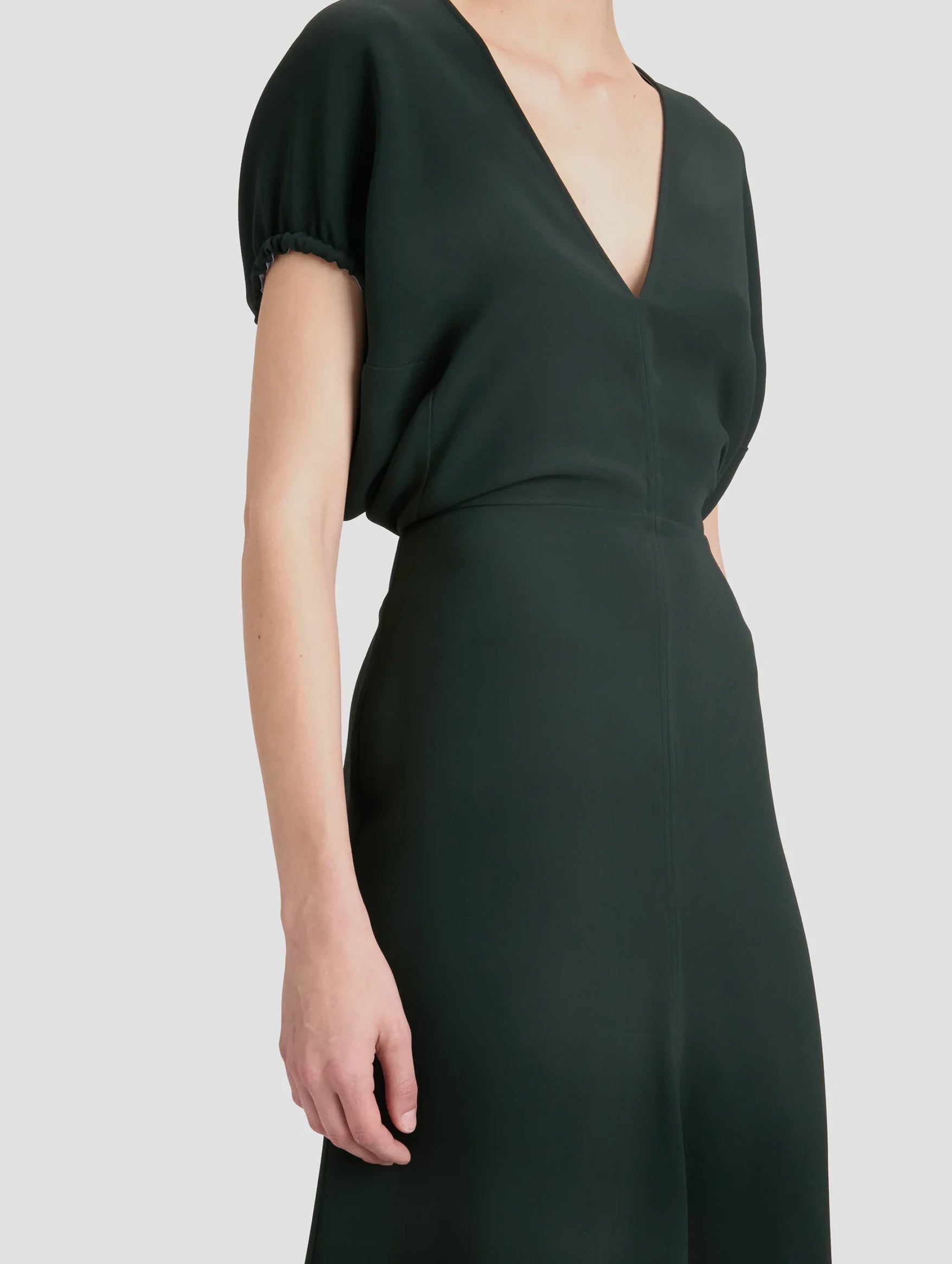 Blouson Detail Midi Dress in Dark Pine