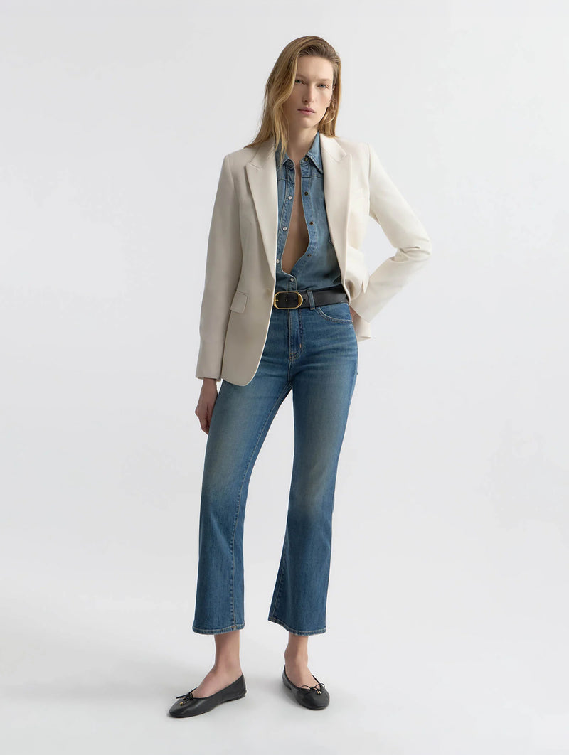 Boot Cut Jean in Classic Wash