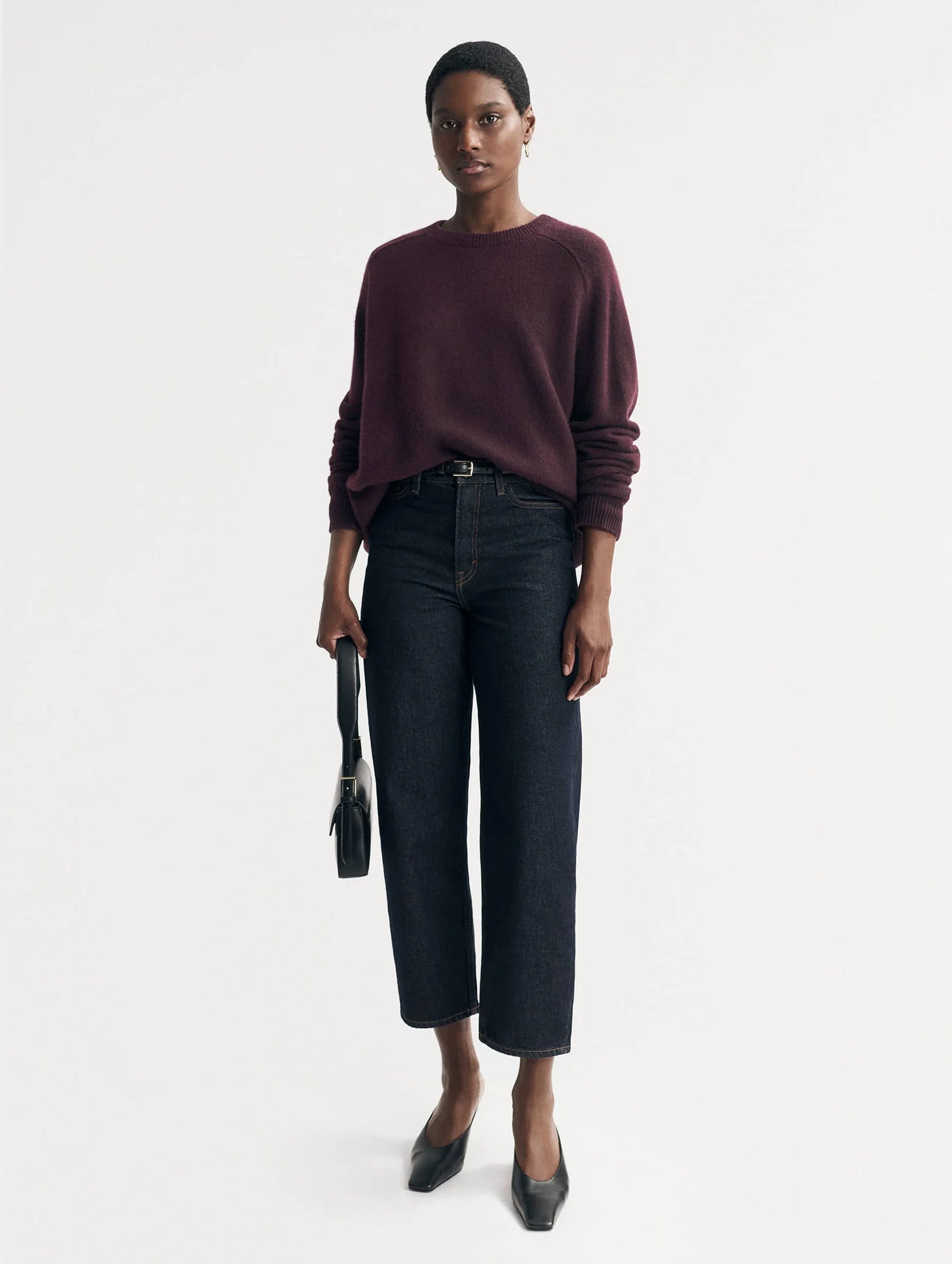 Boyfriend O-Neck Cashmere Sweater in Mulberry