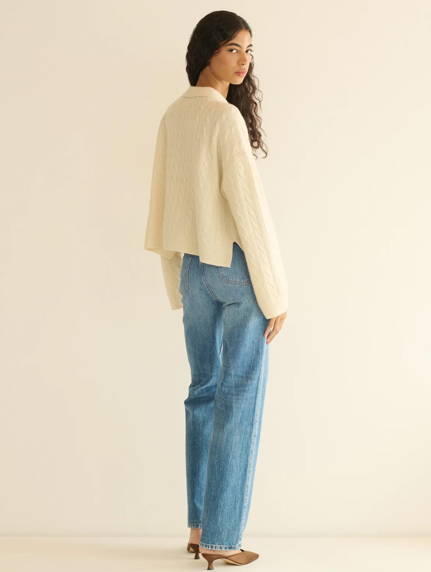 Cambridge Cashmere Sweater in Magnolia