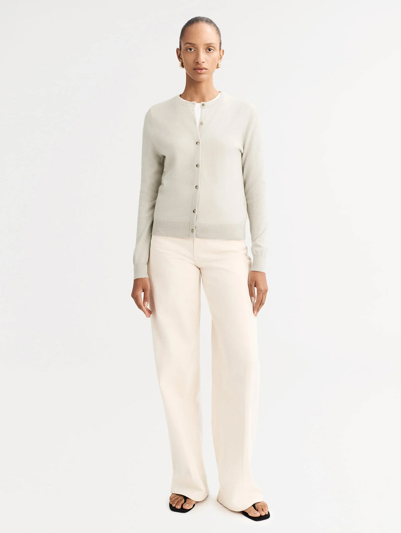 Classic Cashmere Cardigan in Chalk