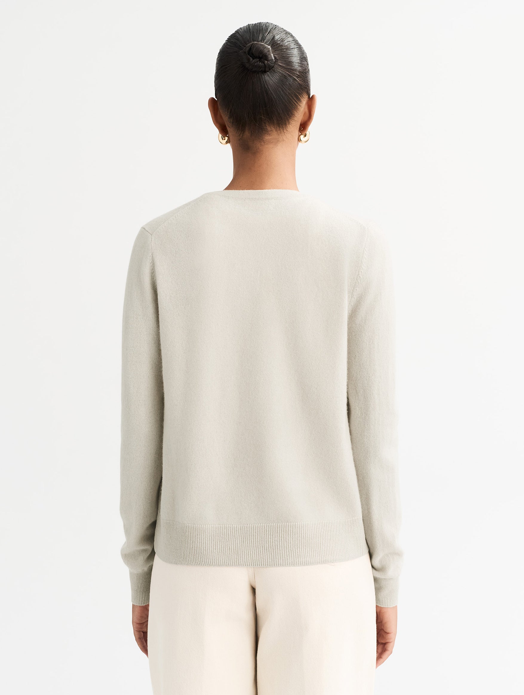 Classic Cashmere Cardigan in Chalk