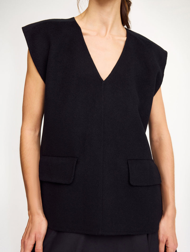 Cilia Wool Vest in Black