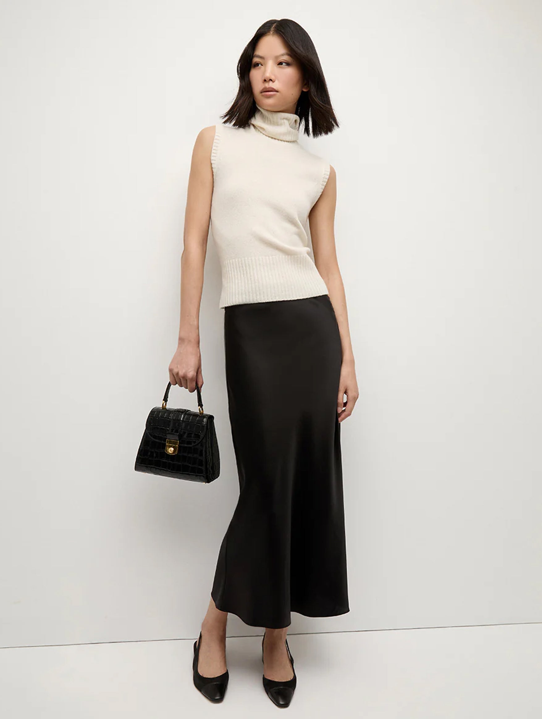 Clover Stretch-Silk Skirt in Black