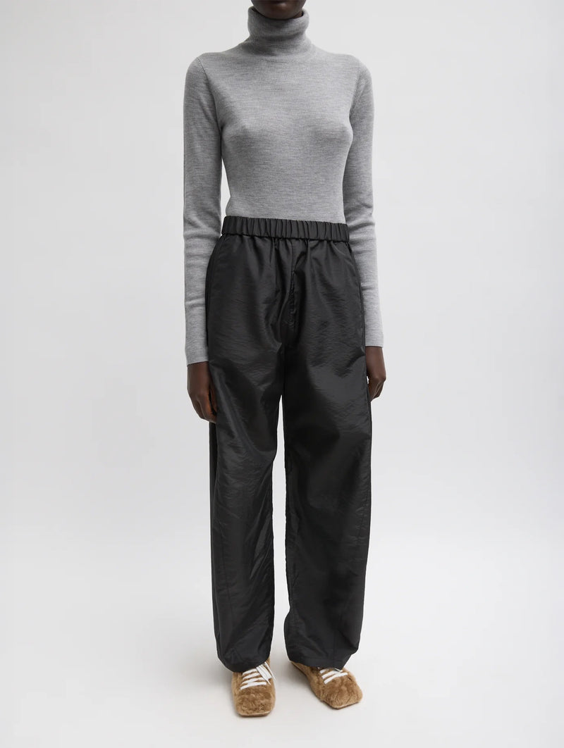Crispy Nylon Short Winslow Pant in Black