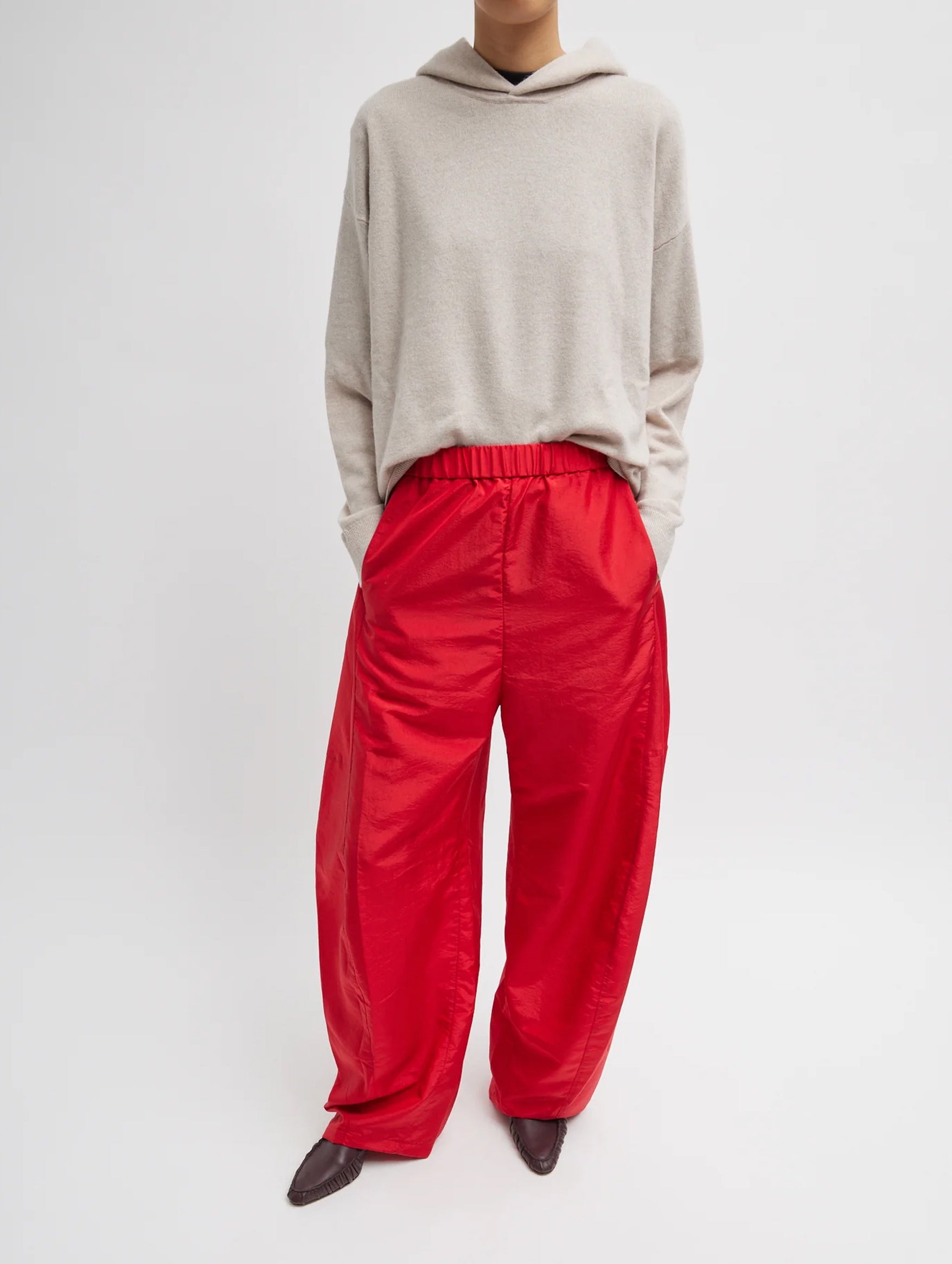 Crispy Nylon Short Winslow Pant in Red