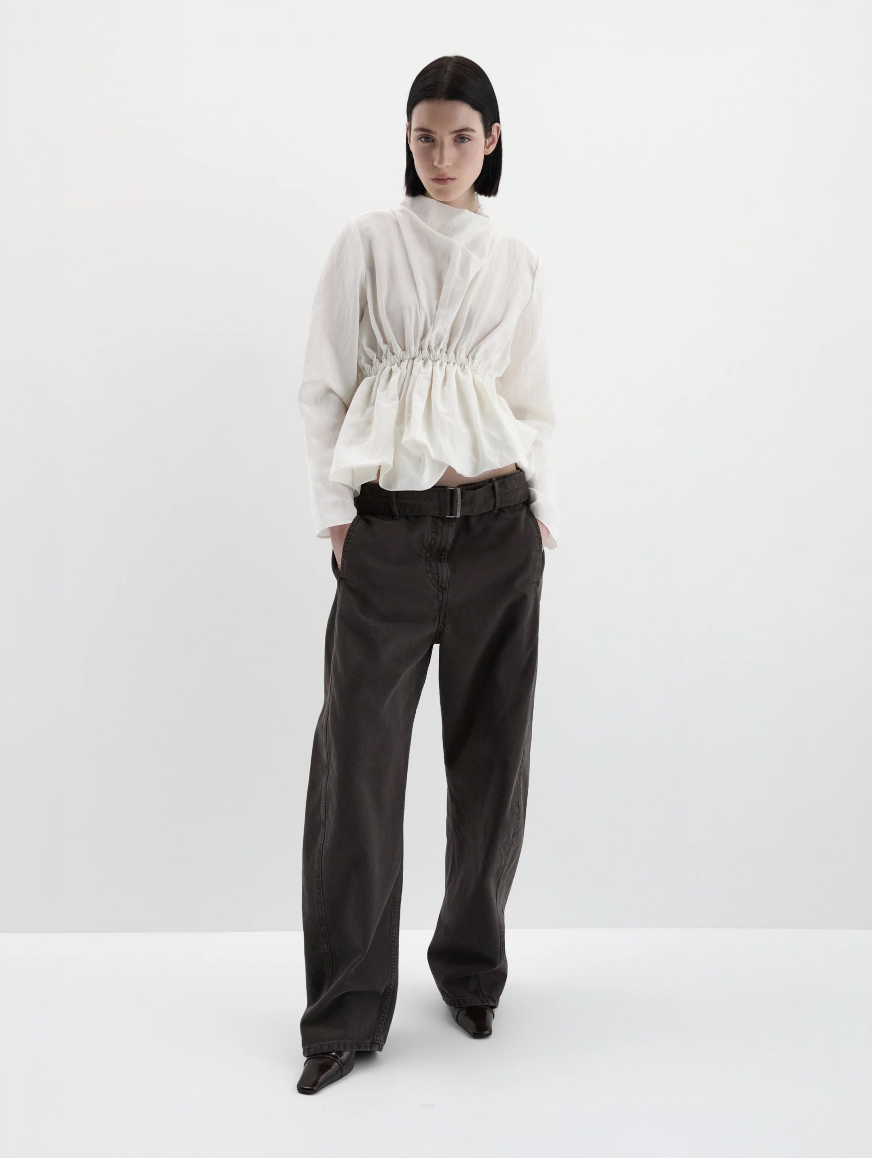 Denim Low-rise Belted Trousers in Brown