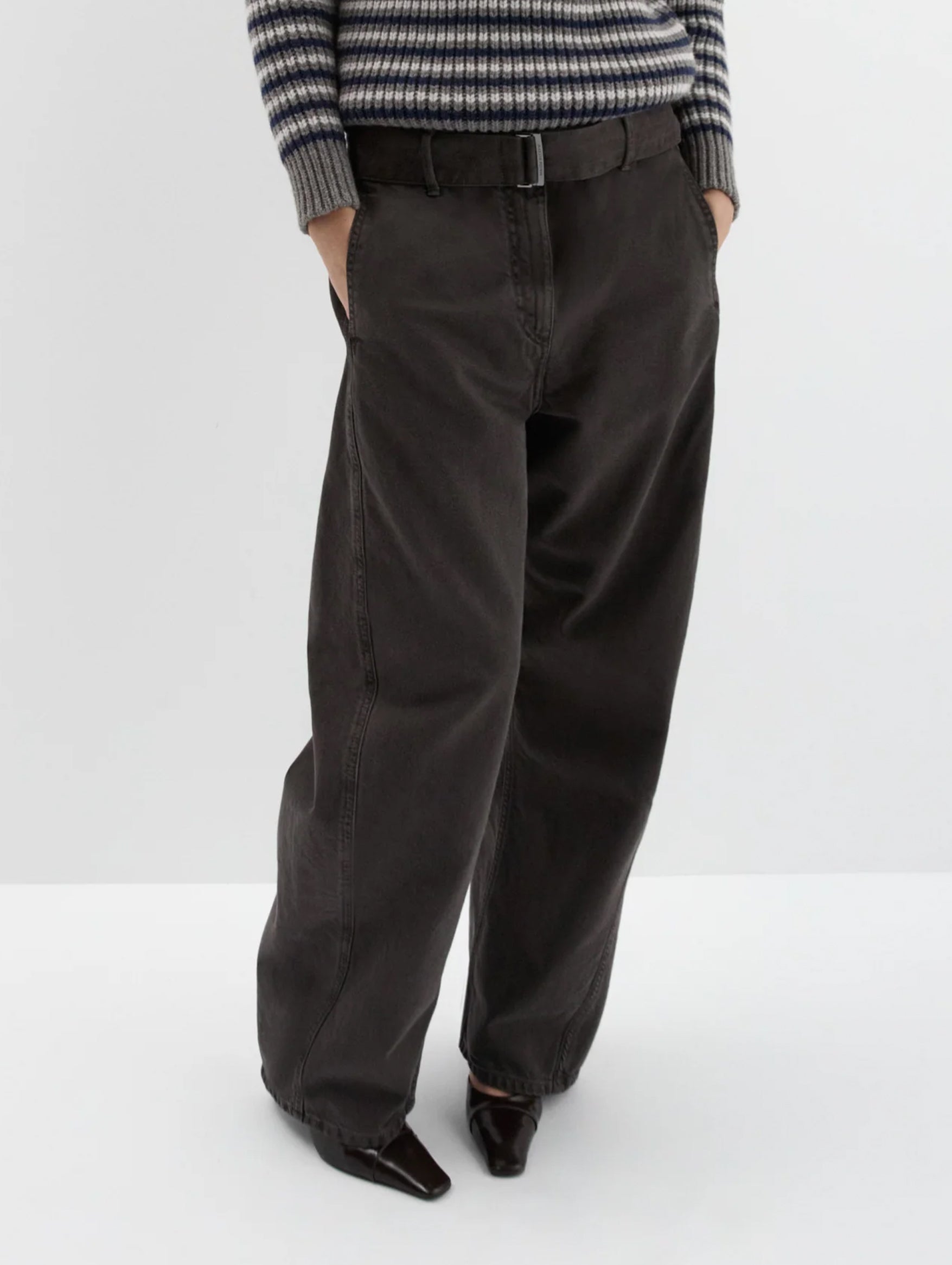 Denim Low-rise Belted Trousers in Brown
