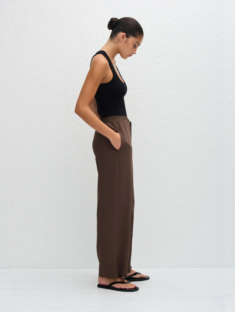 Drawstring Trouser in Truffle