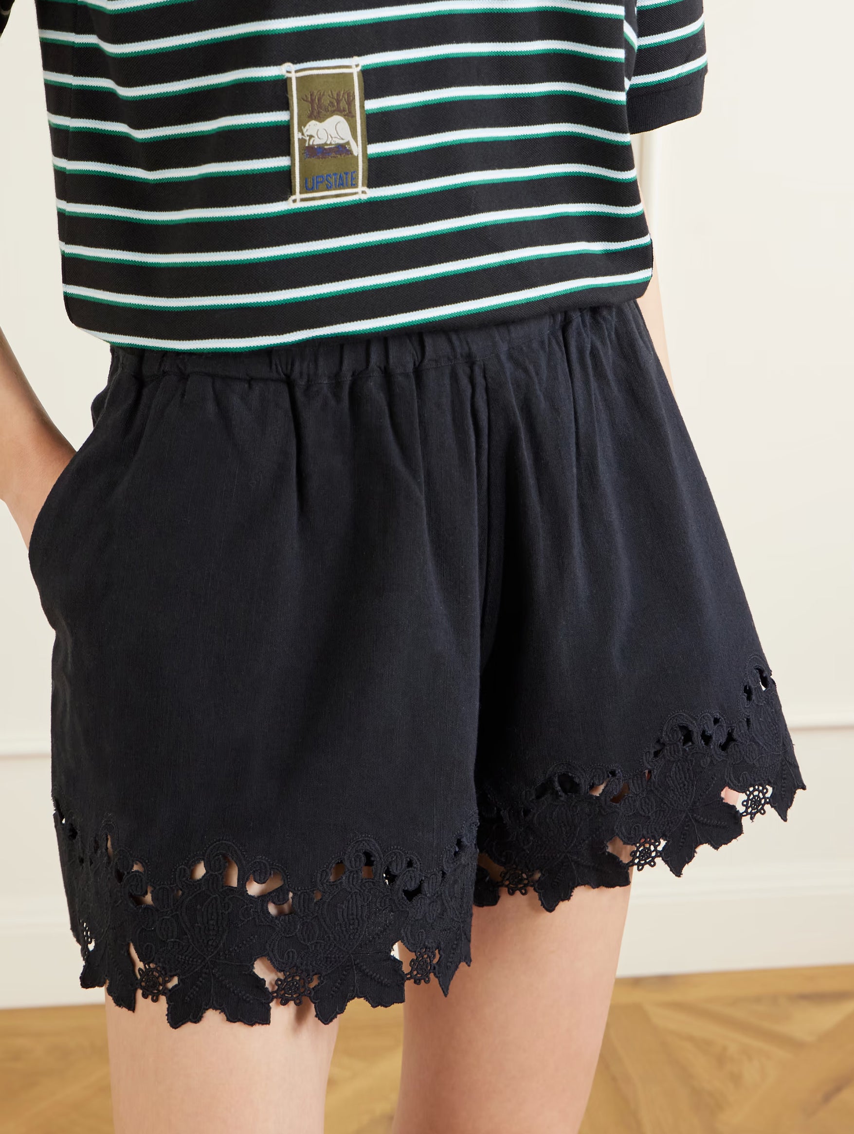 Eleannora Shorts in Black