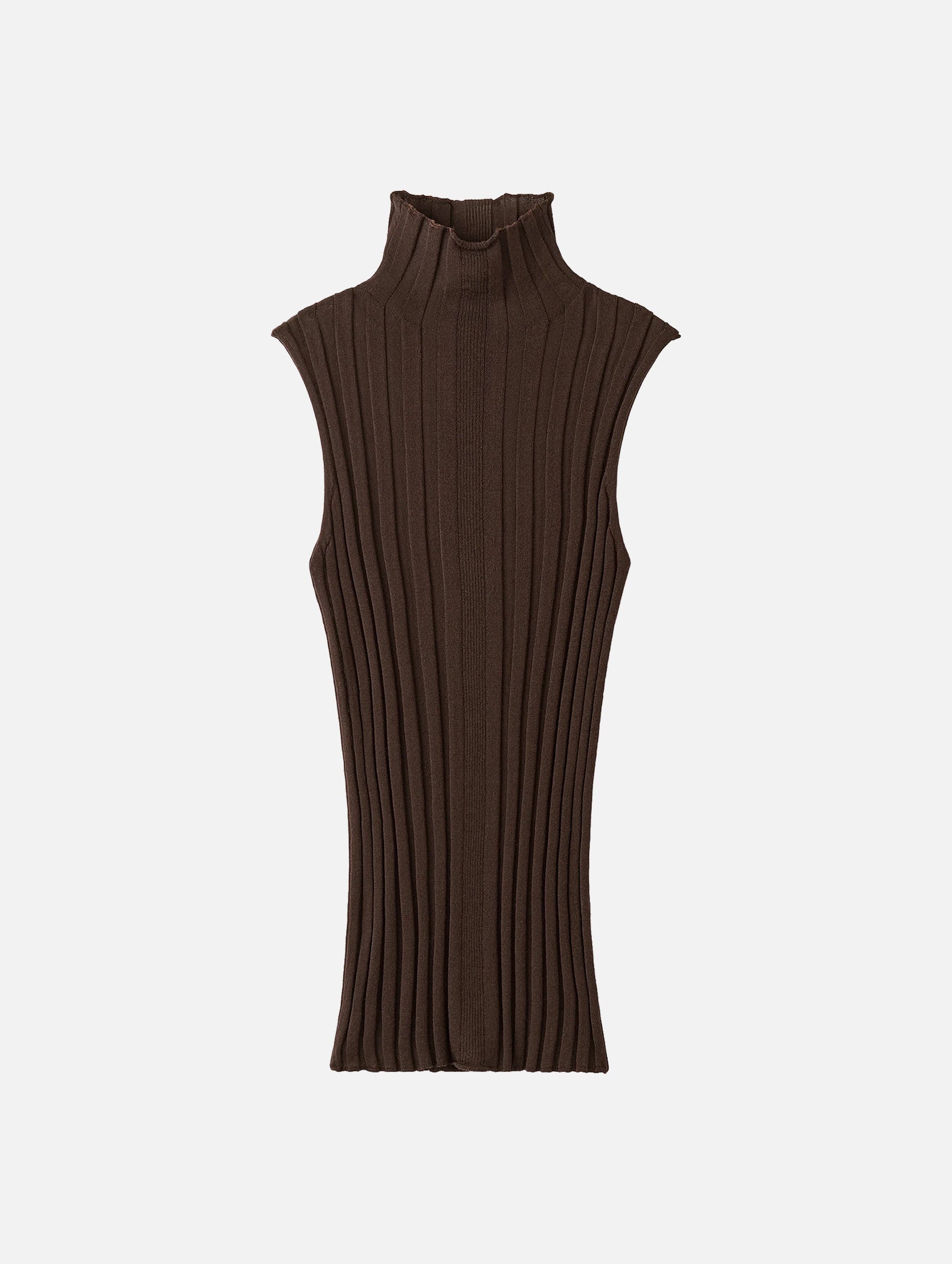 Featherlight Turtleneck Singlet in Mocha