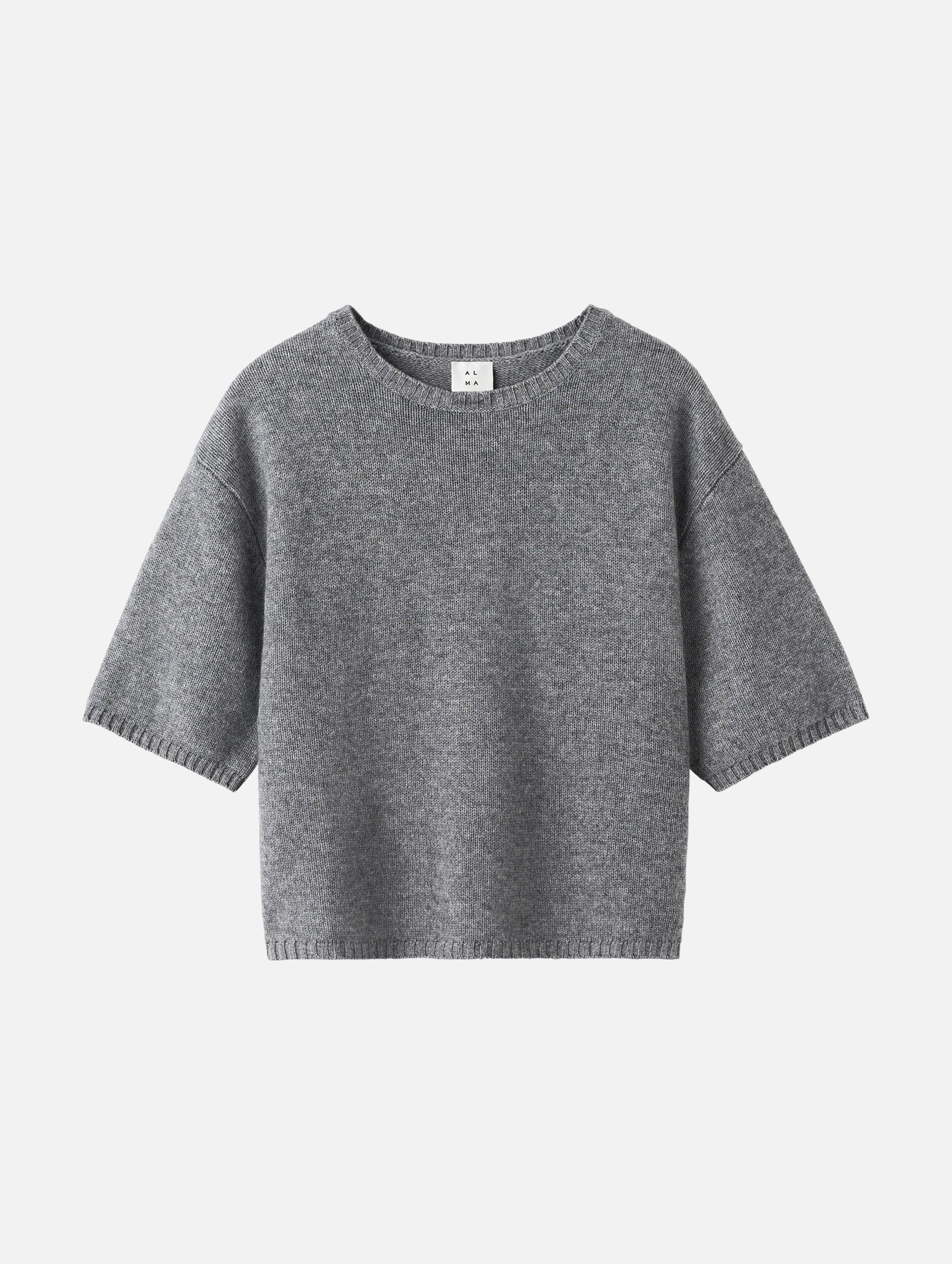 Fei Tee in Grey