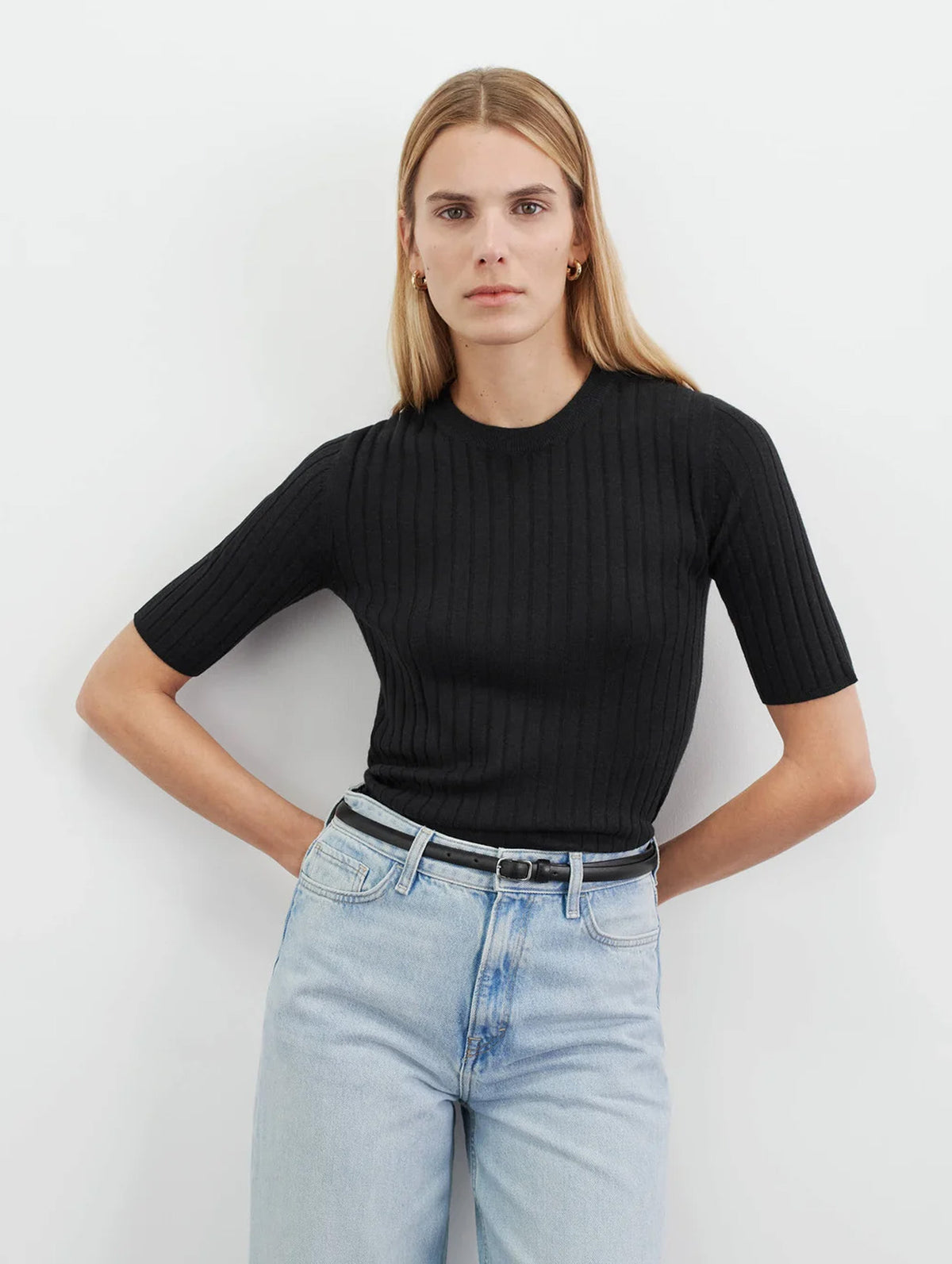 Fine Knit Rib T-Shirt in Black