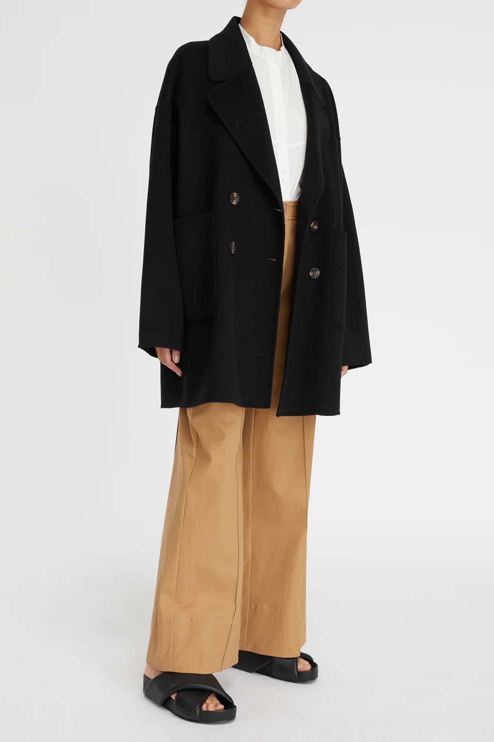 Florentine Cashmere Pea Coat in Black