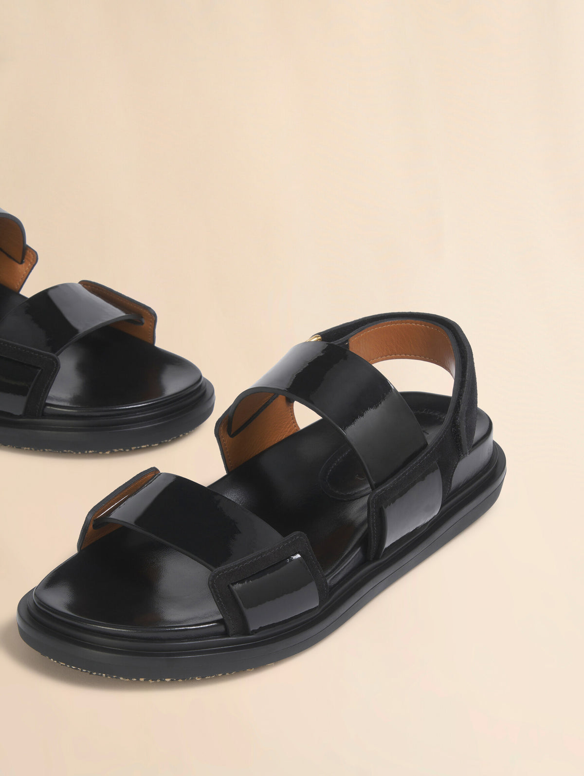 Fussbett Double-Strap Sandal in Black