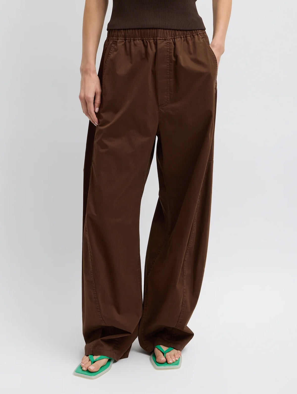 Garment Dyed Silky Cotton Winslow Pull On Pant in Brown (Short)