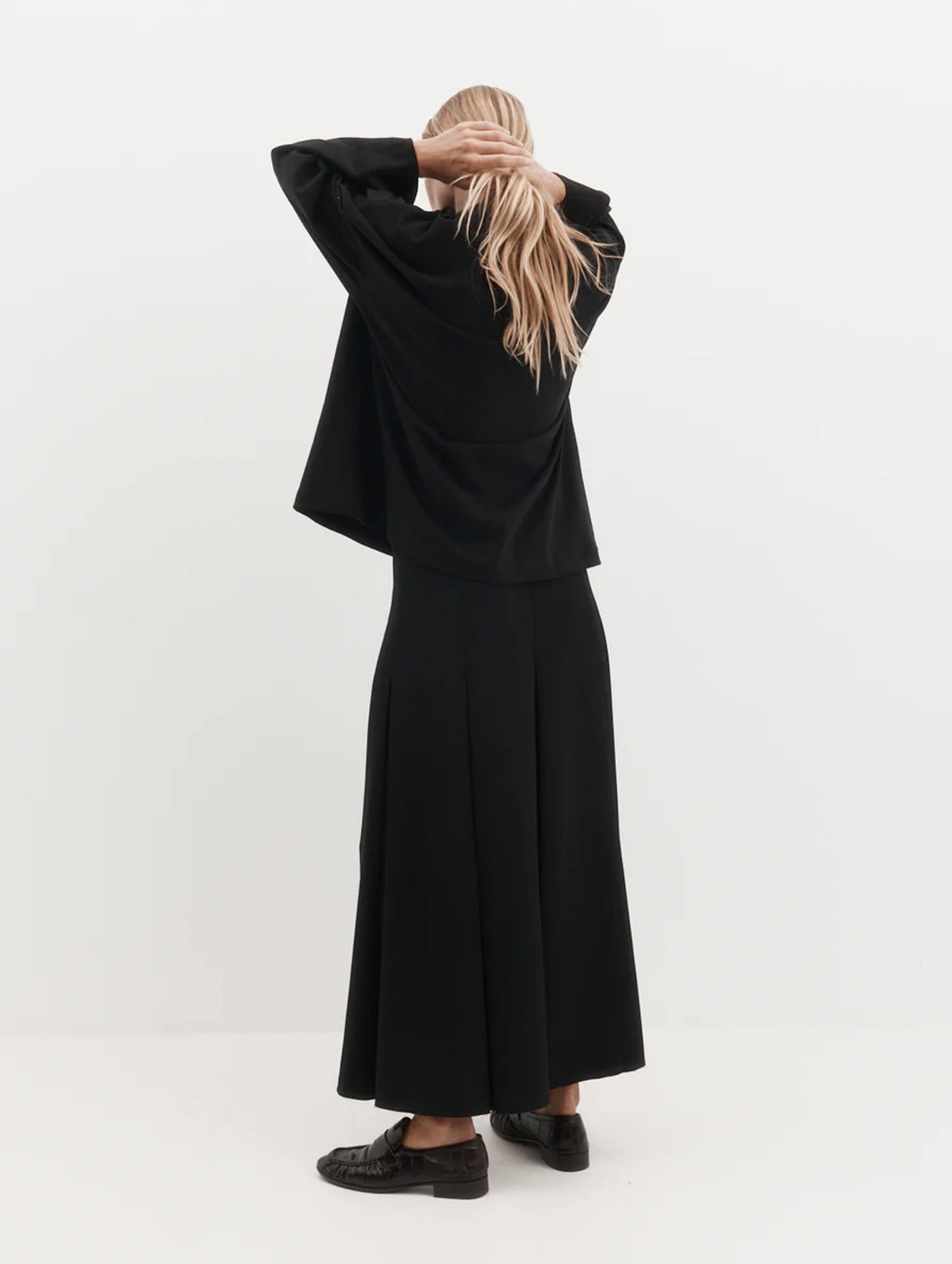 Gibson Long Sleeve T-Shirt in Black