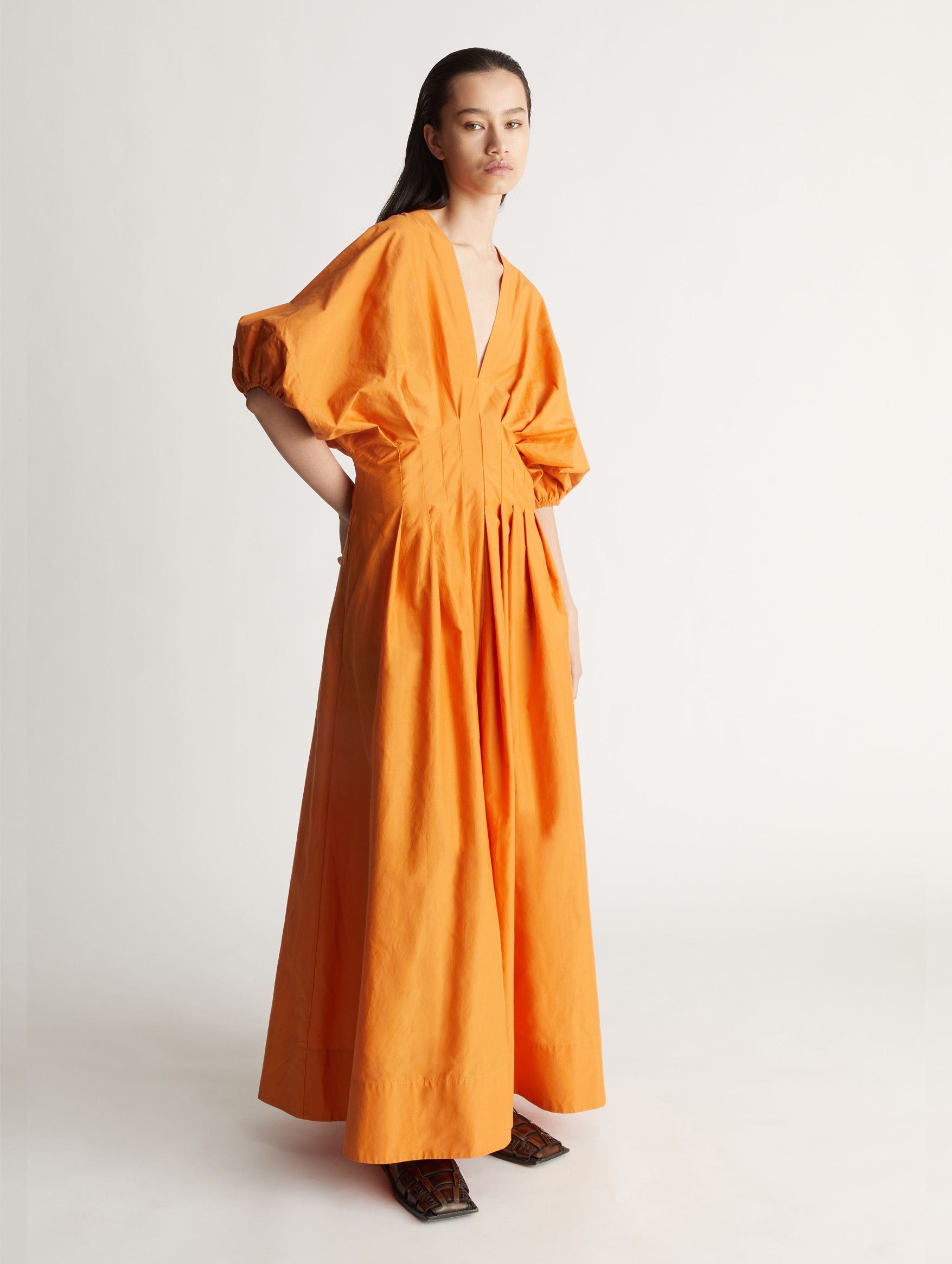 Ginger V Neck Dress in Amber