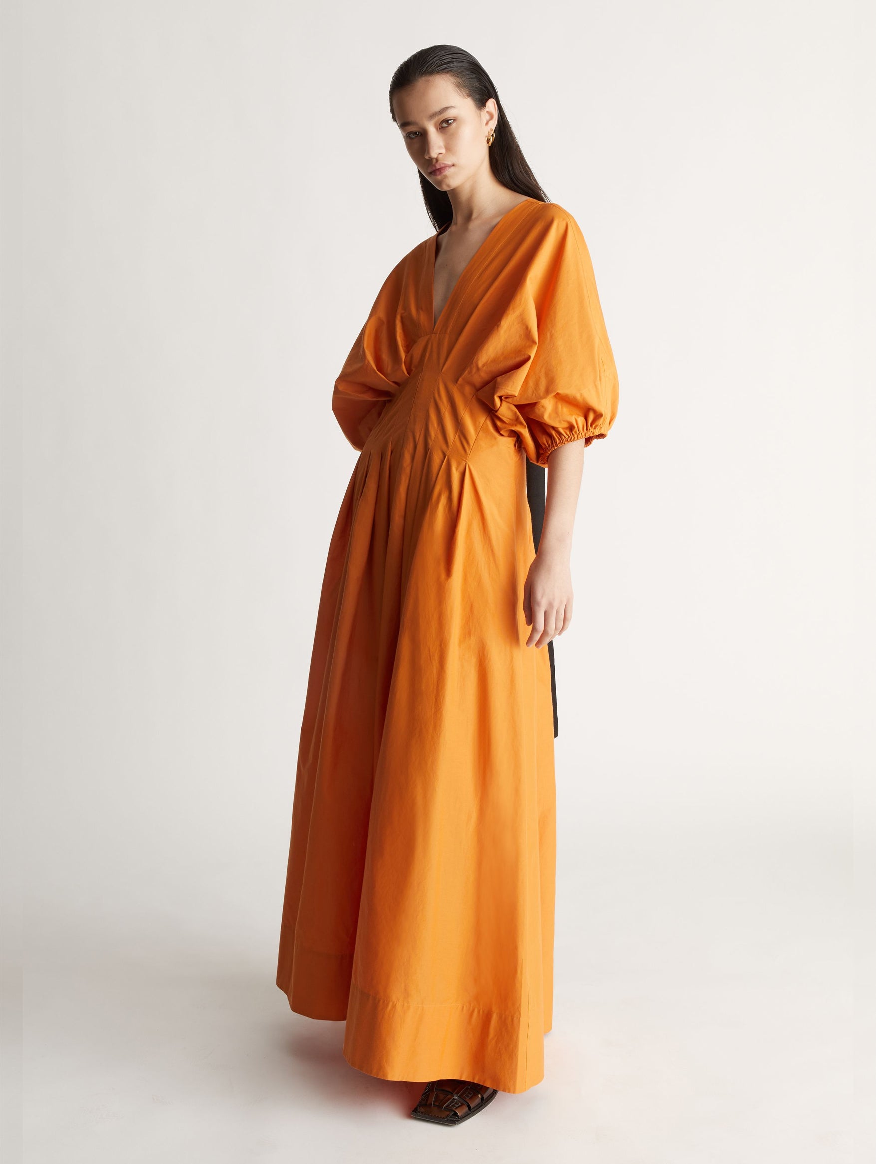 Ginger V Neck Dress in Amber