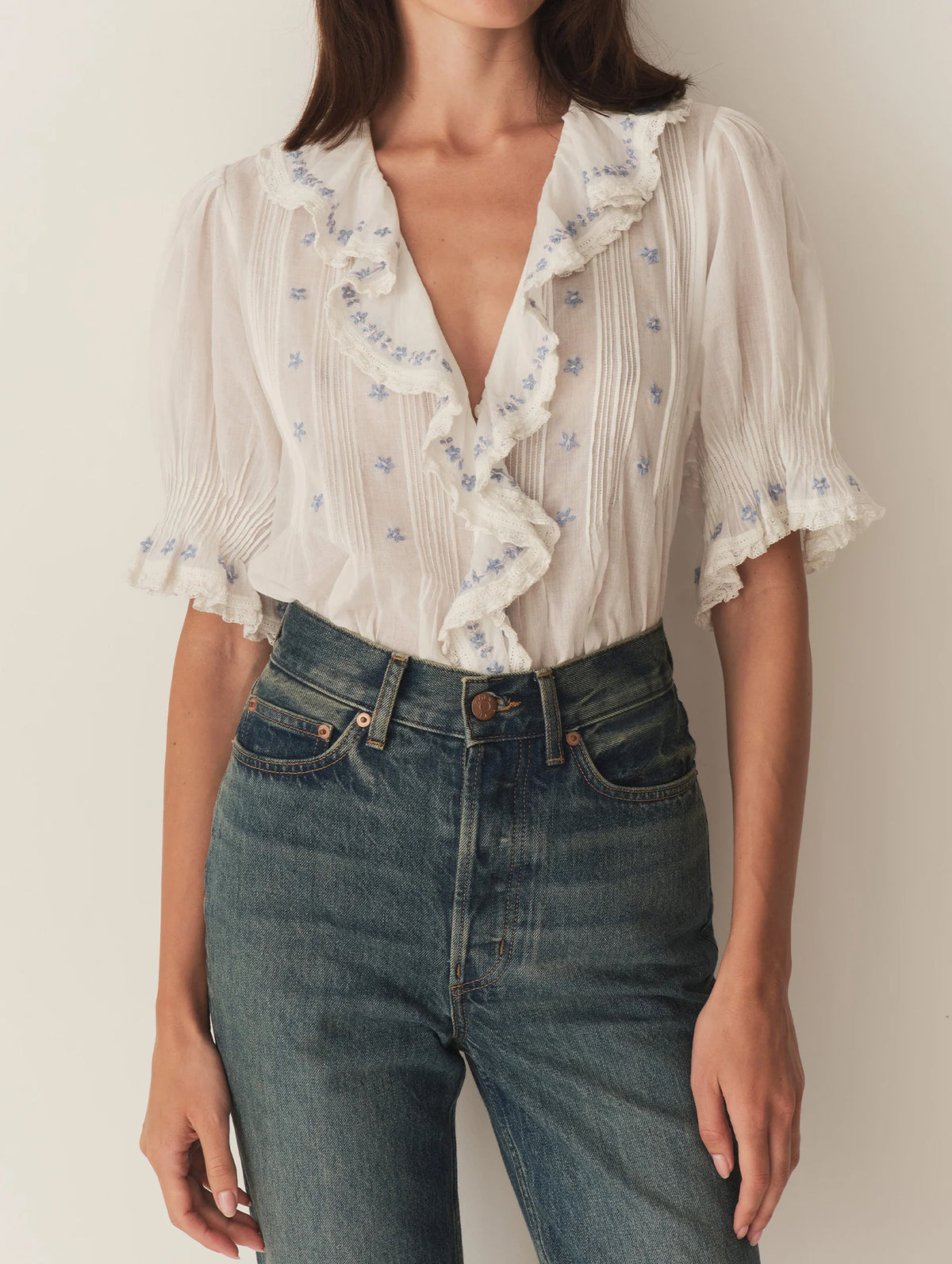 Hettie Floral Embroidery Top in Salt