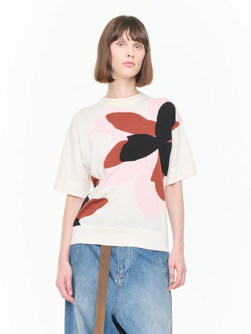 Intarsia Short Sleeve Knit in White Floral