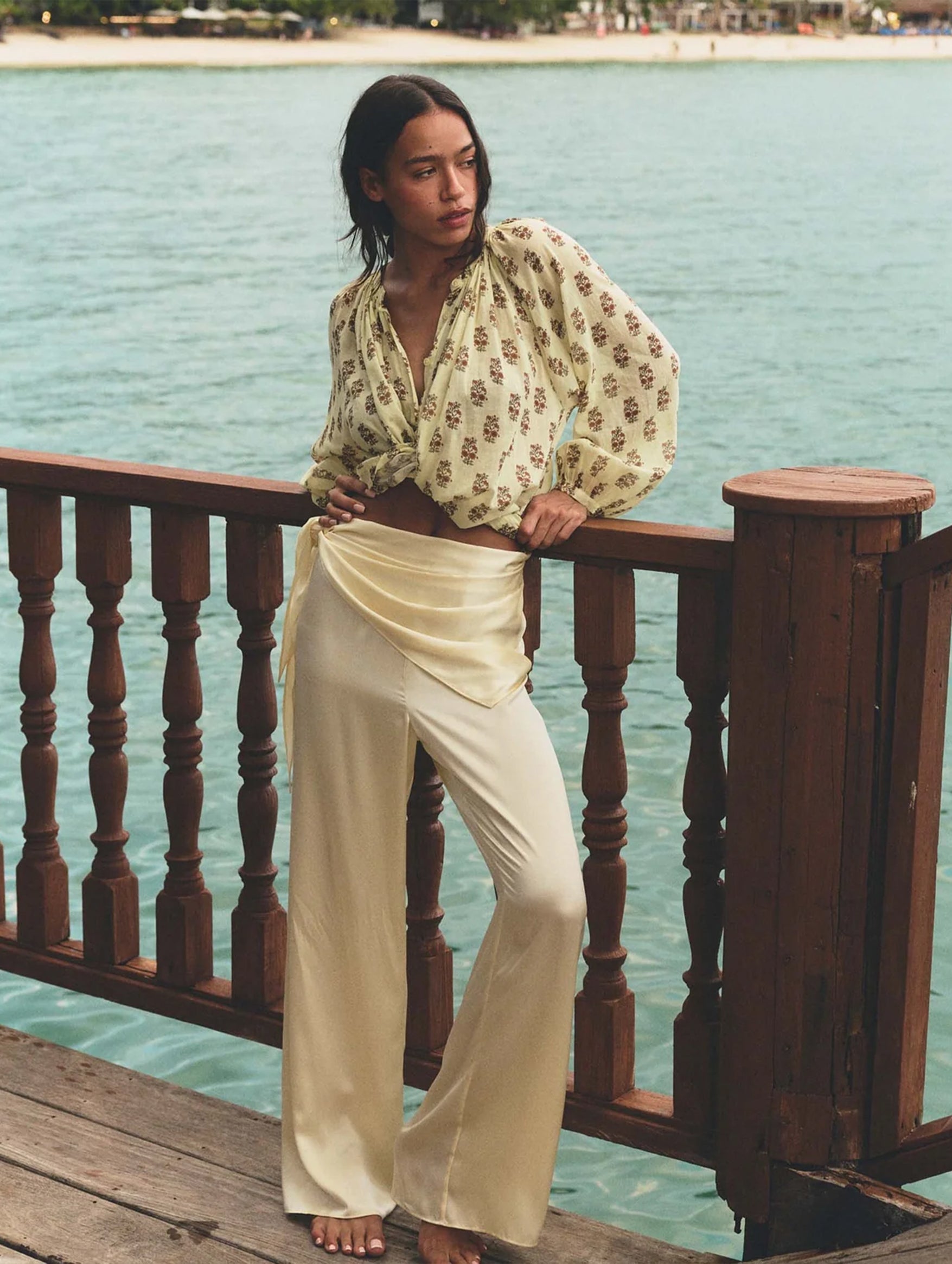 Jonie Top in Dandelion Grove