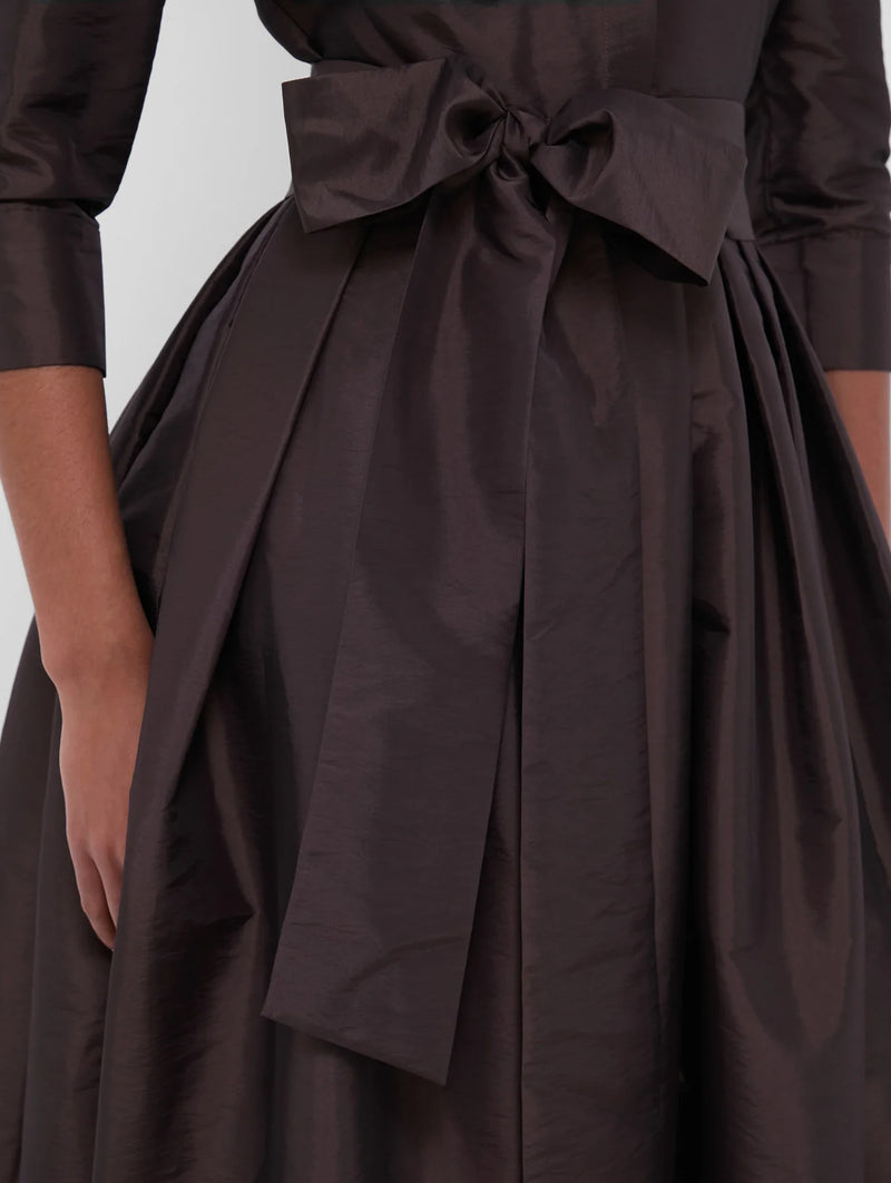 Julip Short Sleeve Belted Gown in Chocolate