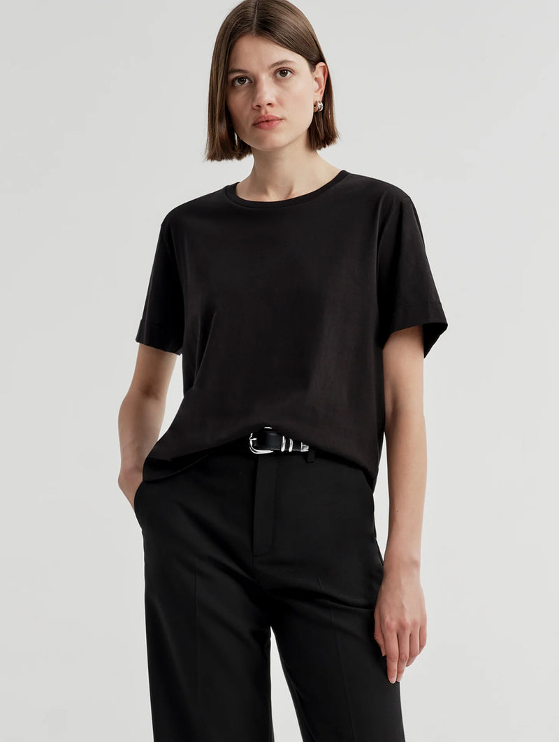 Kari Tee in Black
