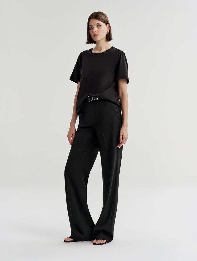 Kari Tee in Black
