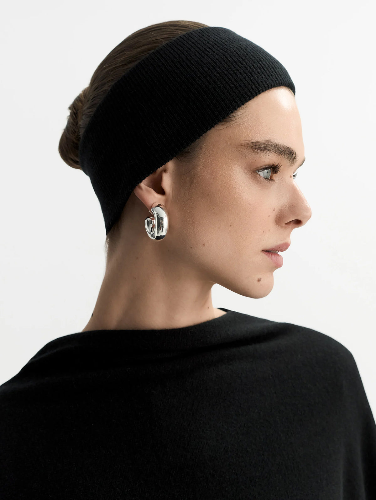 Knitted Headband in Black
