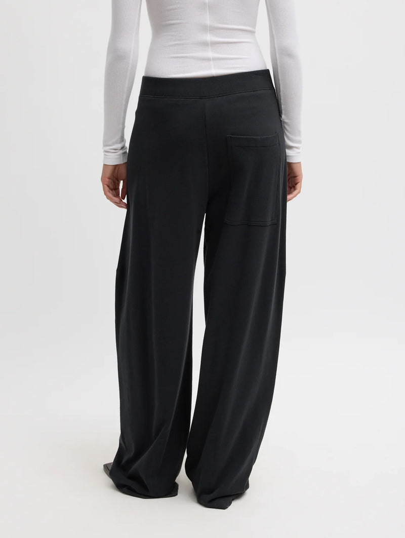 Light Weight Sweatshirting Winslow Pant Regular in Black
