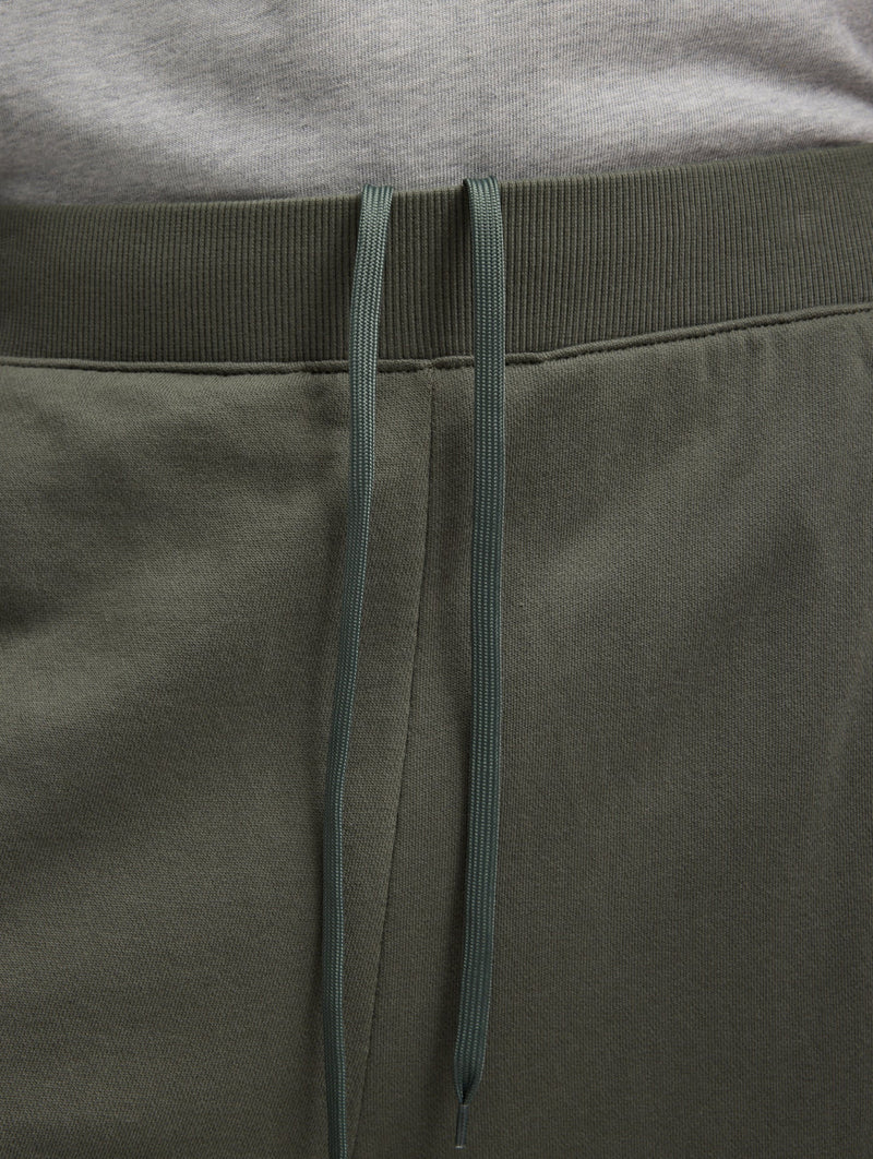 Light Weight Sweatshirting Short Winslow Pant in Olive