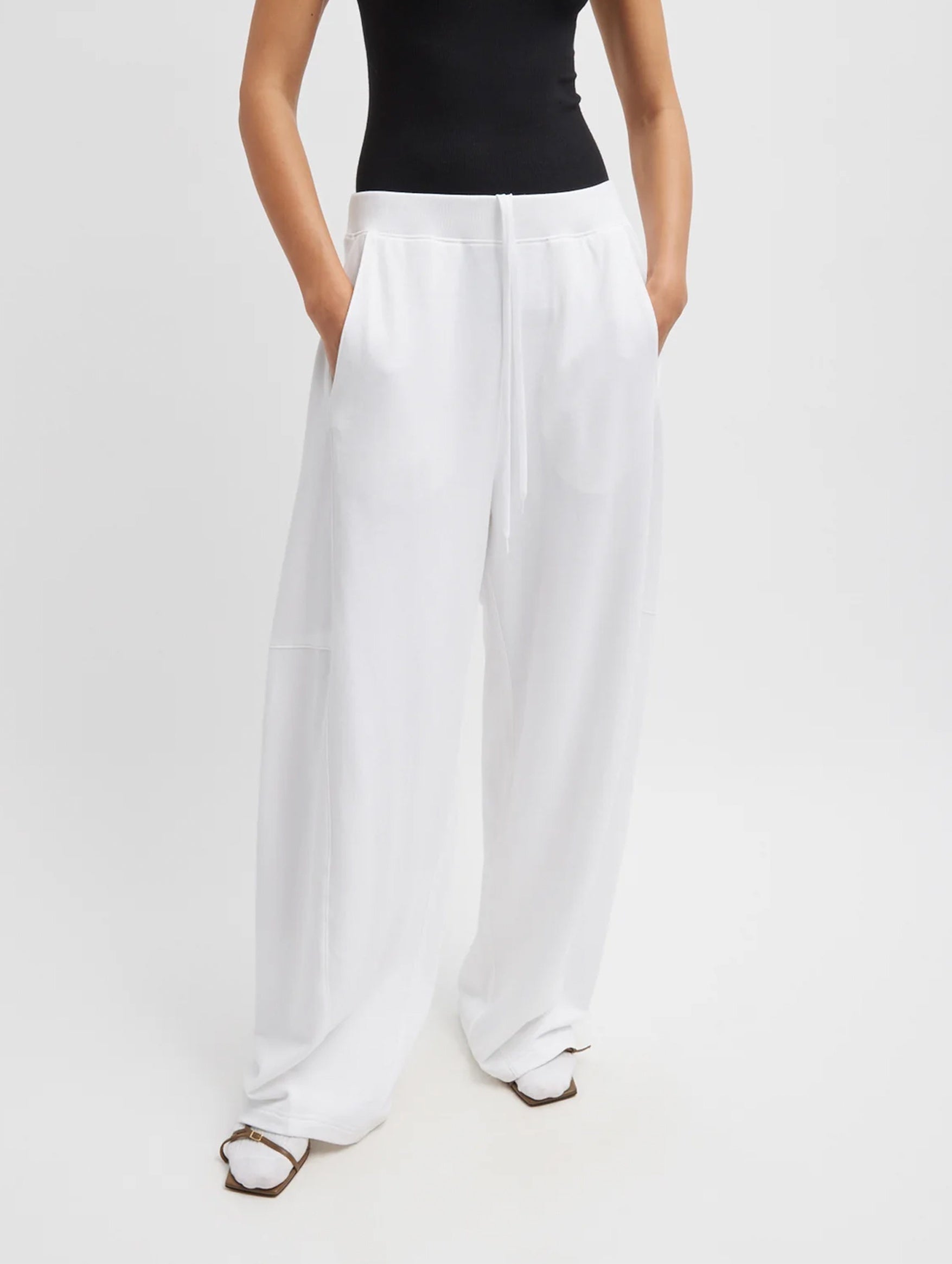 Light Weight Sweatshirting Winslow Pant Short  in White
