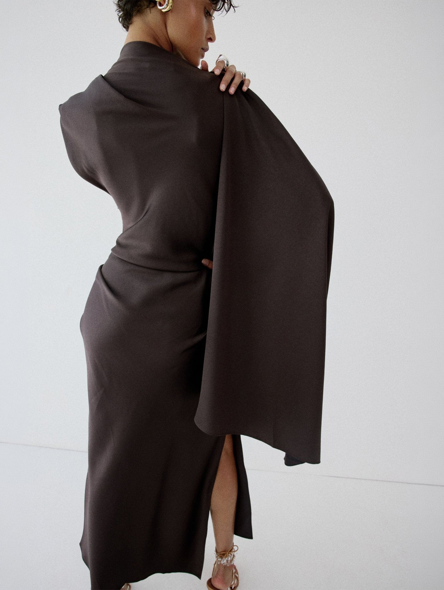 Lunessa Midi Dress in Umber Brown