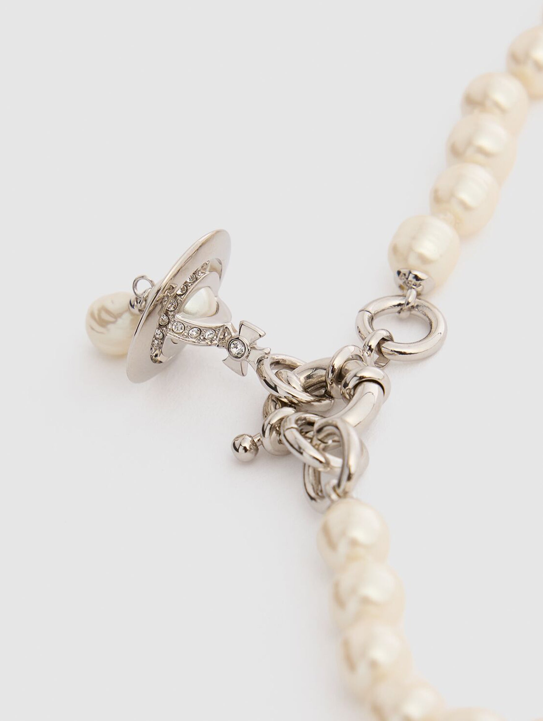 Man. Aleksa Necklace in Platinum, Creamrose Pearl & Crystal
