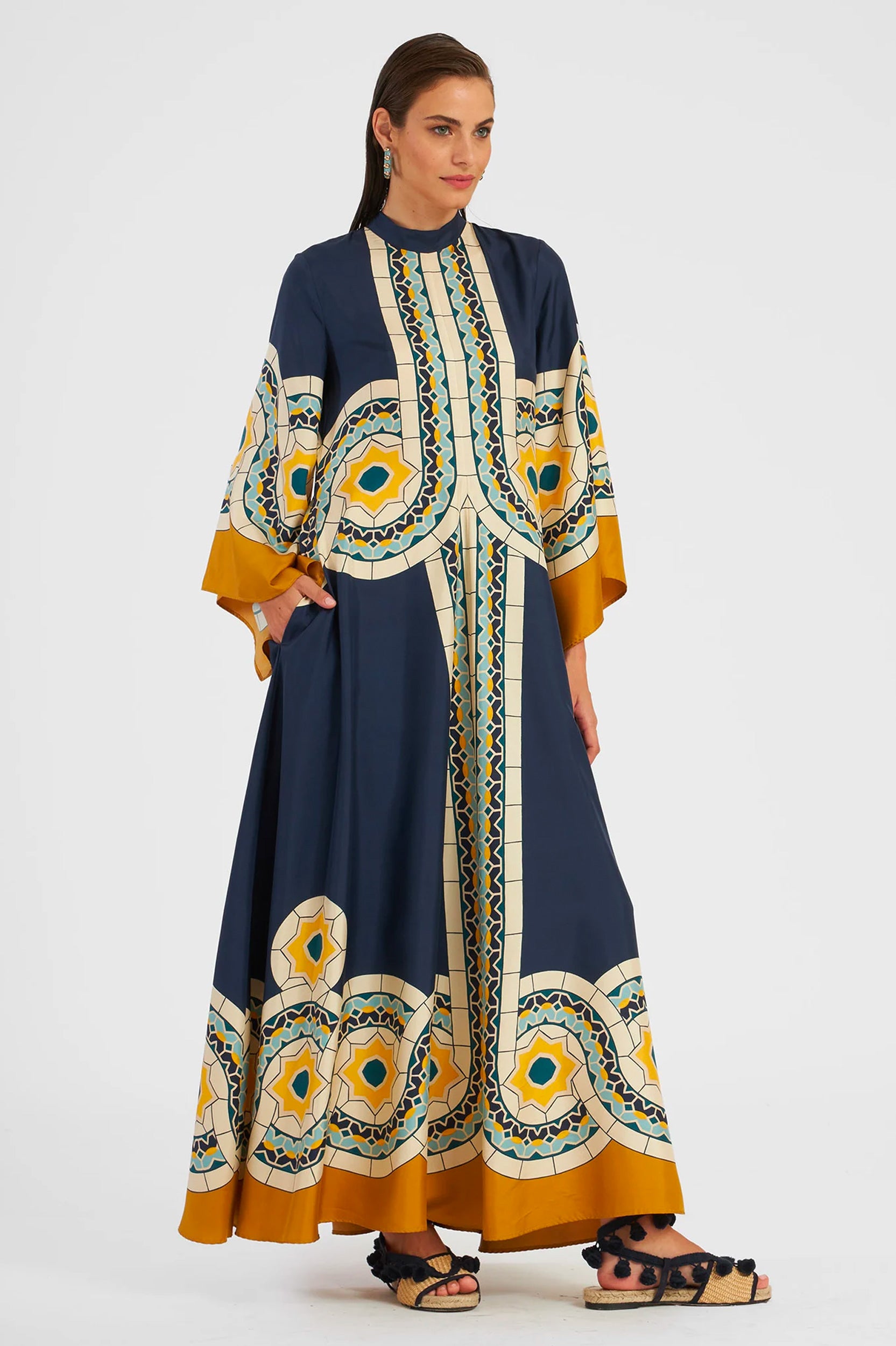 Magnifico Silk Dress in Mudejar Placee